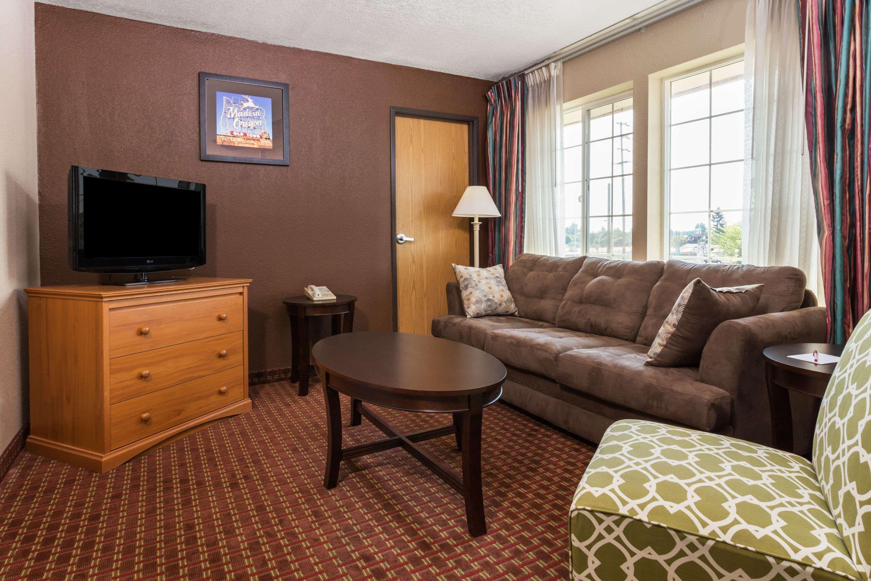 Ramada Portland — photo 5