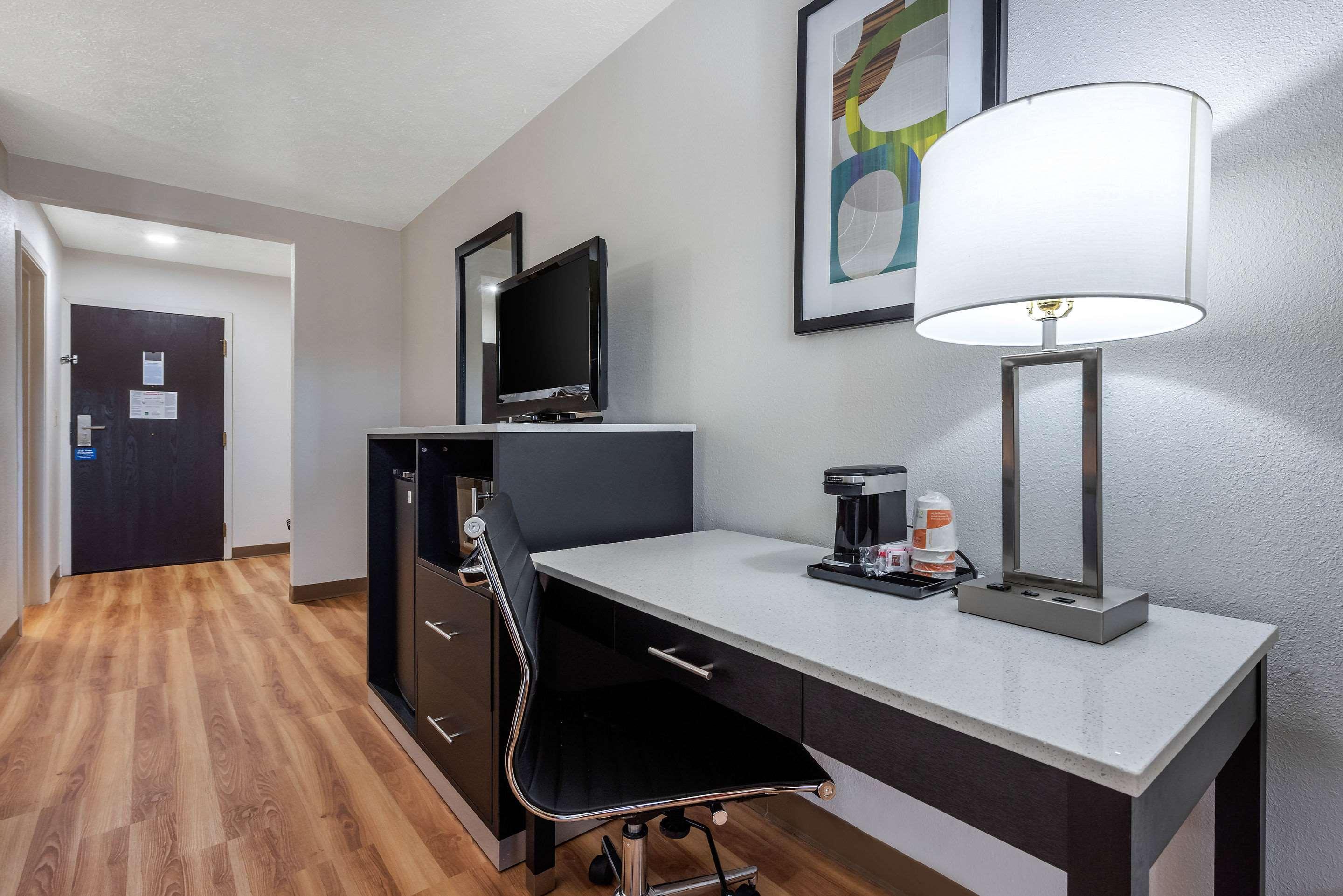 Quality Inn — photo 4