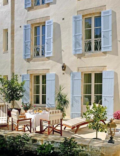 Au Grand Hôtel De Sarlat - Pavillon Clos la Boetie — photo 4