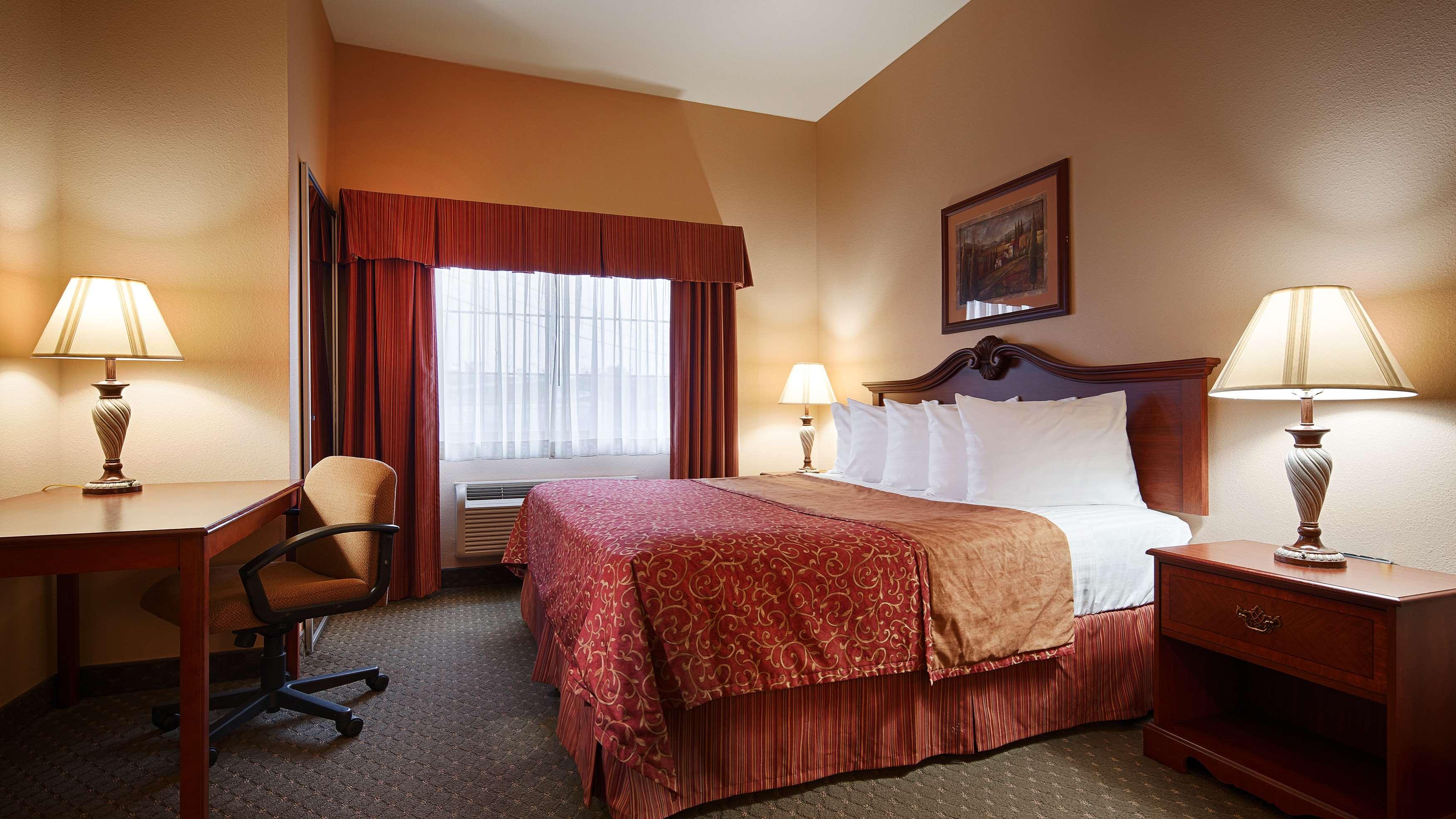 Best Western Plus Capital Inn — photo 4