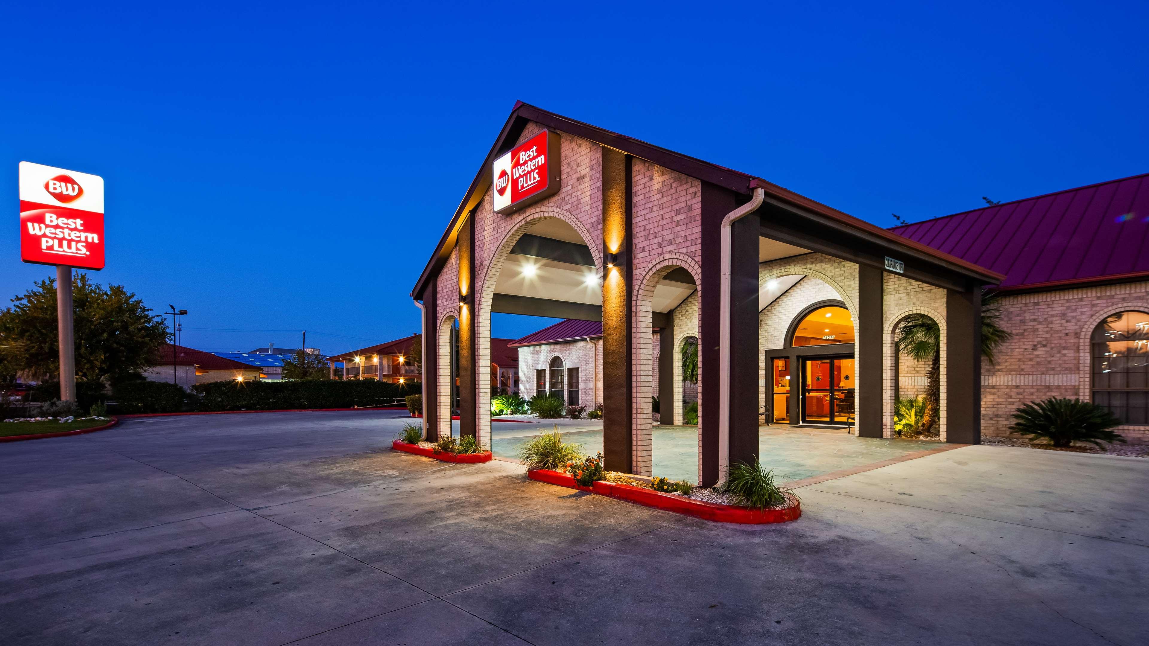 Best Western Plus Fiesta Inn — photo 5