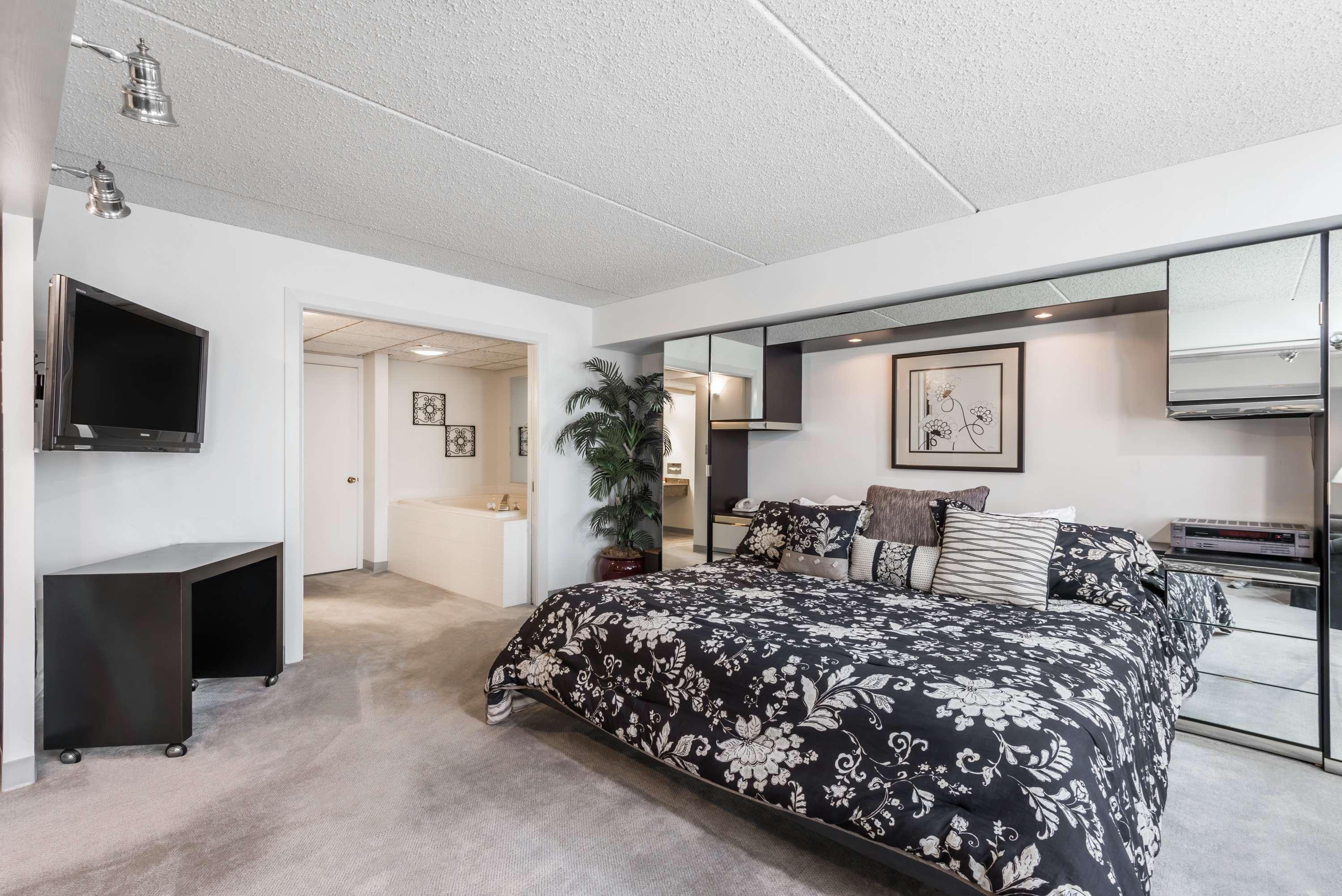 Ramada Plaza Hagerstown — photo 3