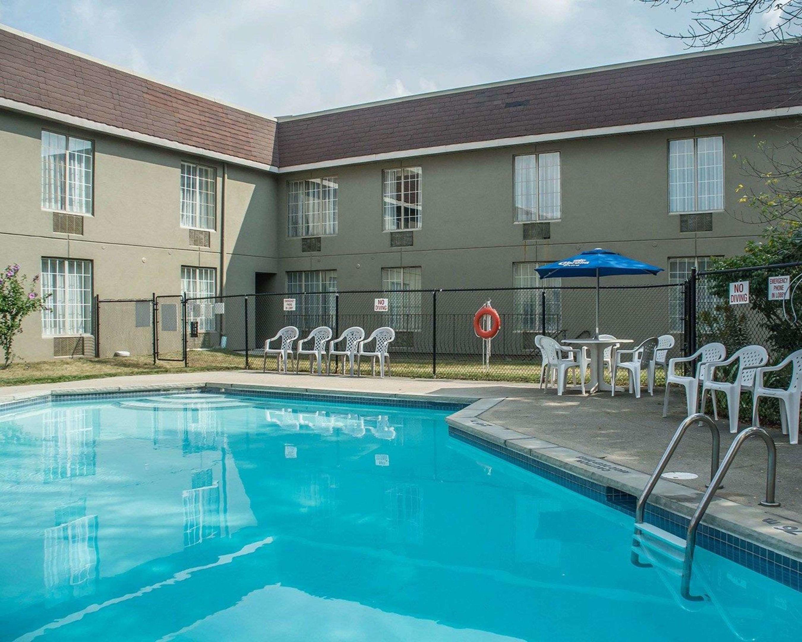 Quality Hotel & Suites Woodstock — photo 5