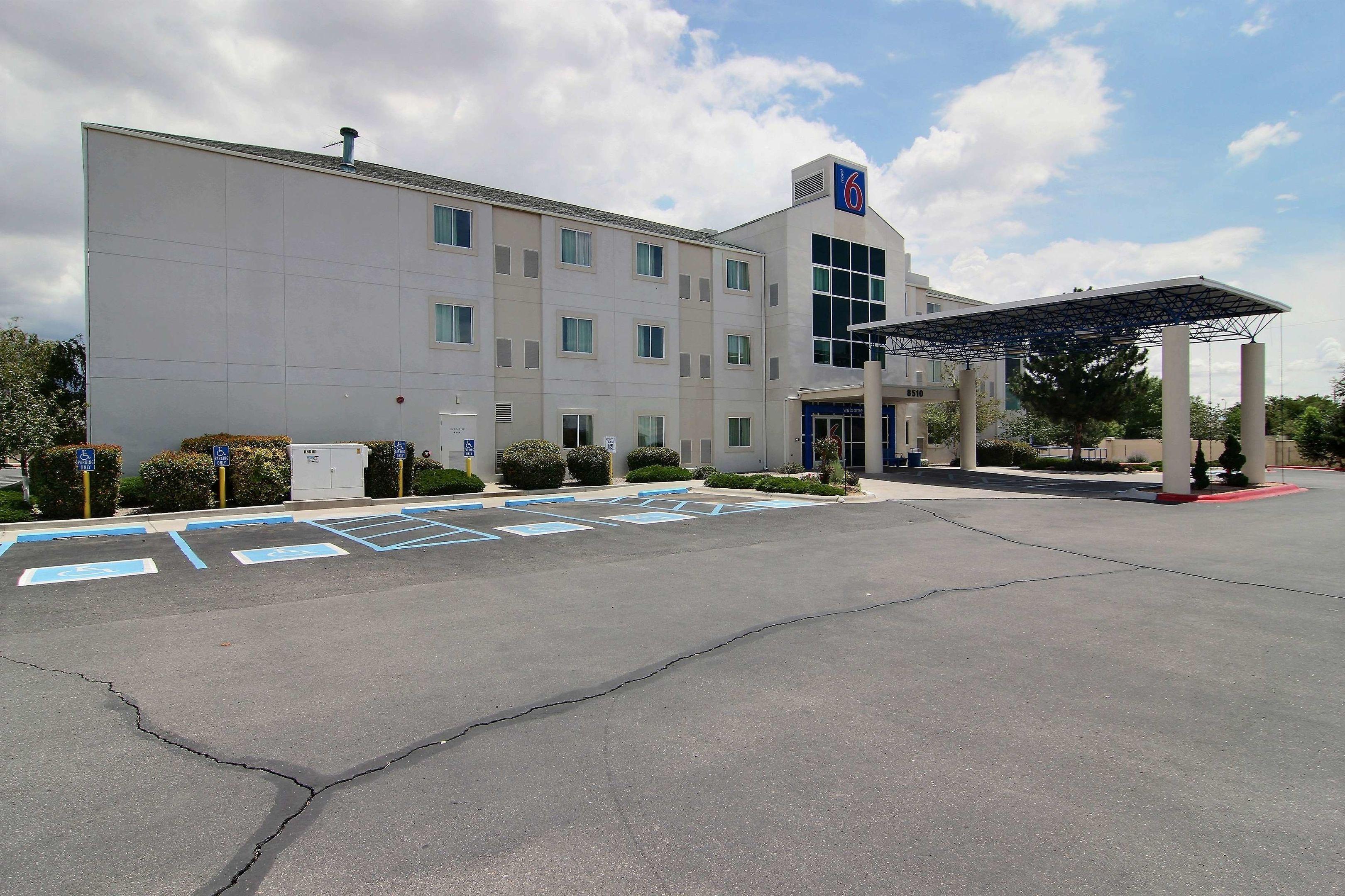 Motel 6 Albuquerque North — photo 4