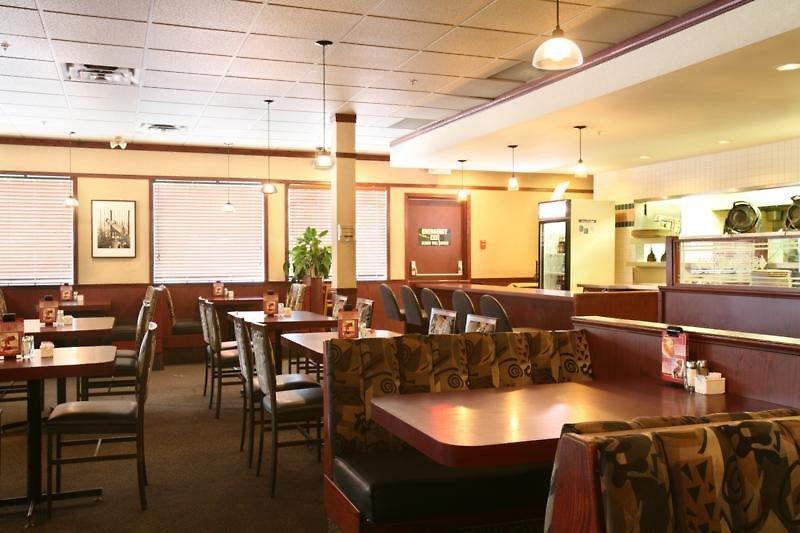 Sandman Hotel Penticton — photo 4