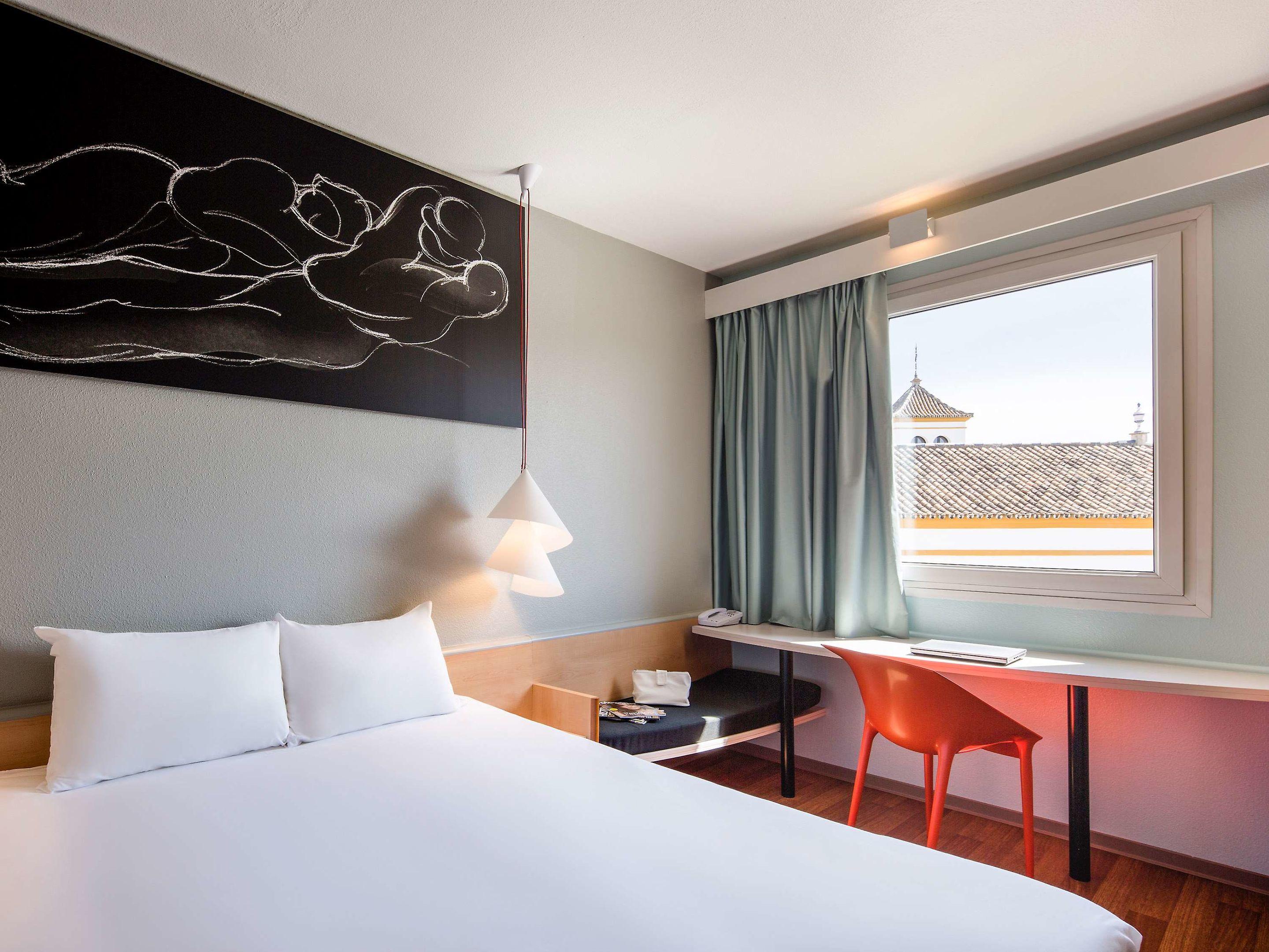 ibis Sevilla — photo 5