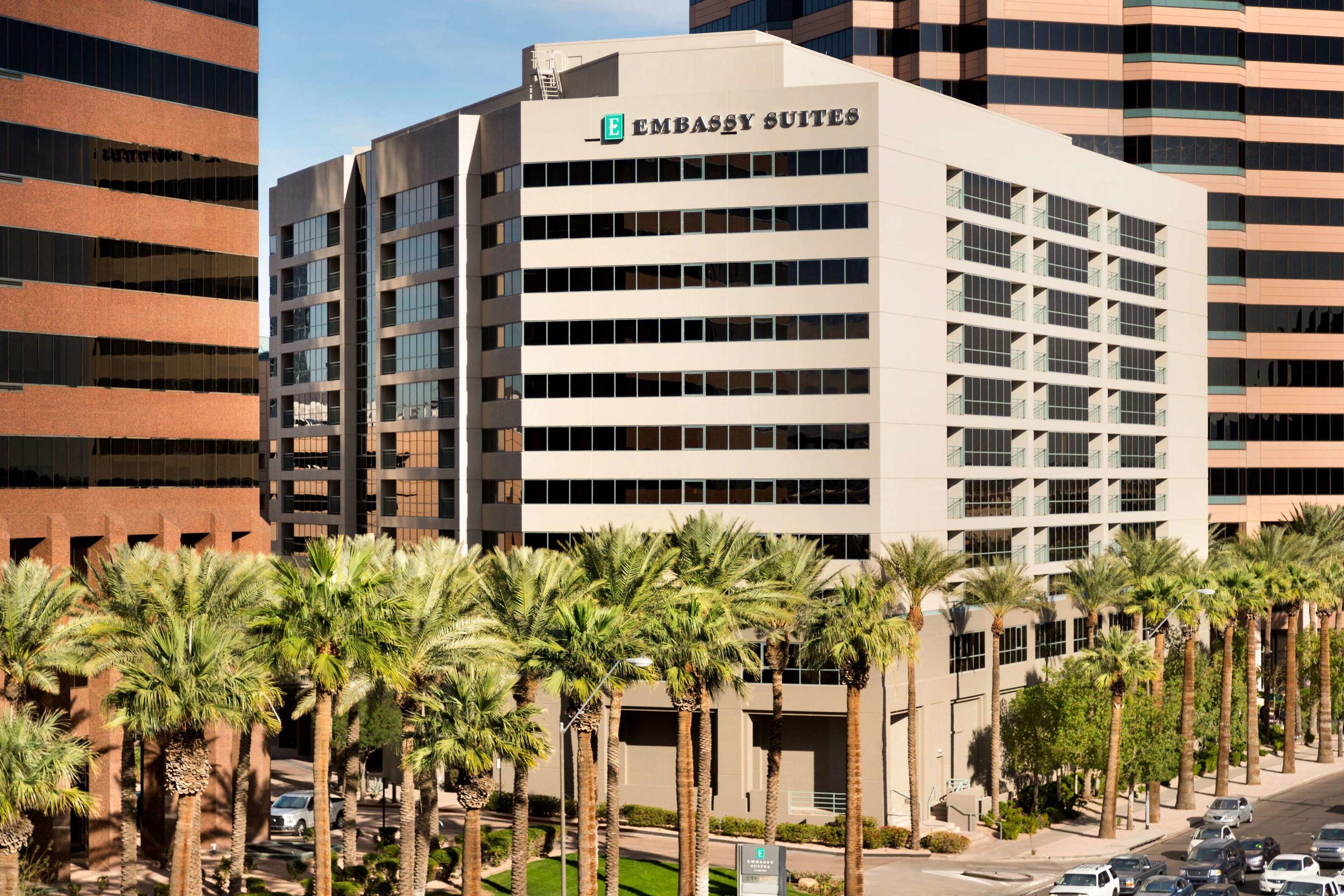 Embassy Suites by Hilton Phoenix Downtown North — photo 3