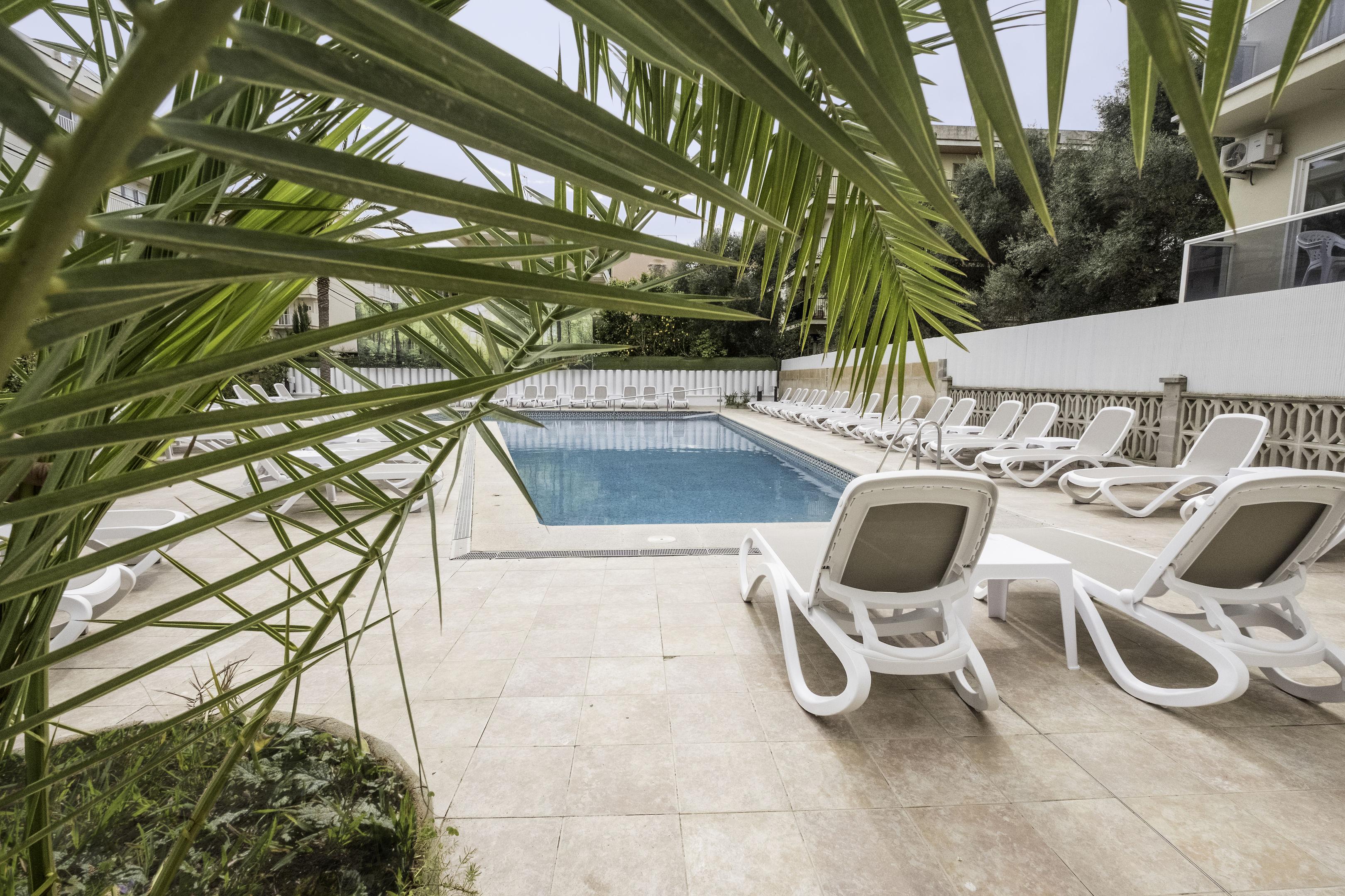 azuline Hotel Bahamas & Bahamas II — photo 4