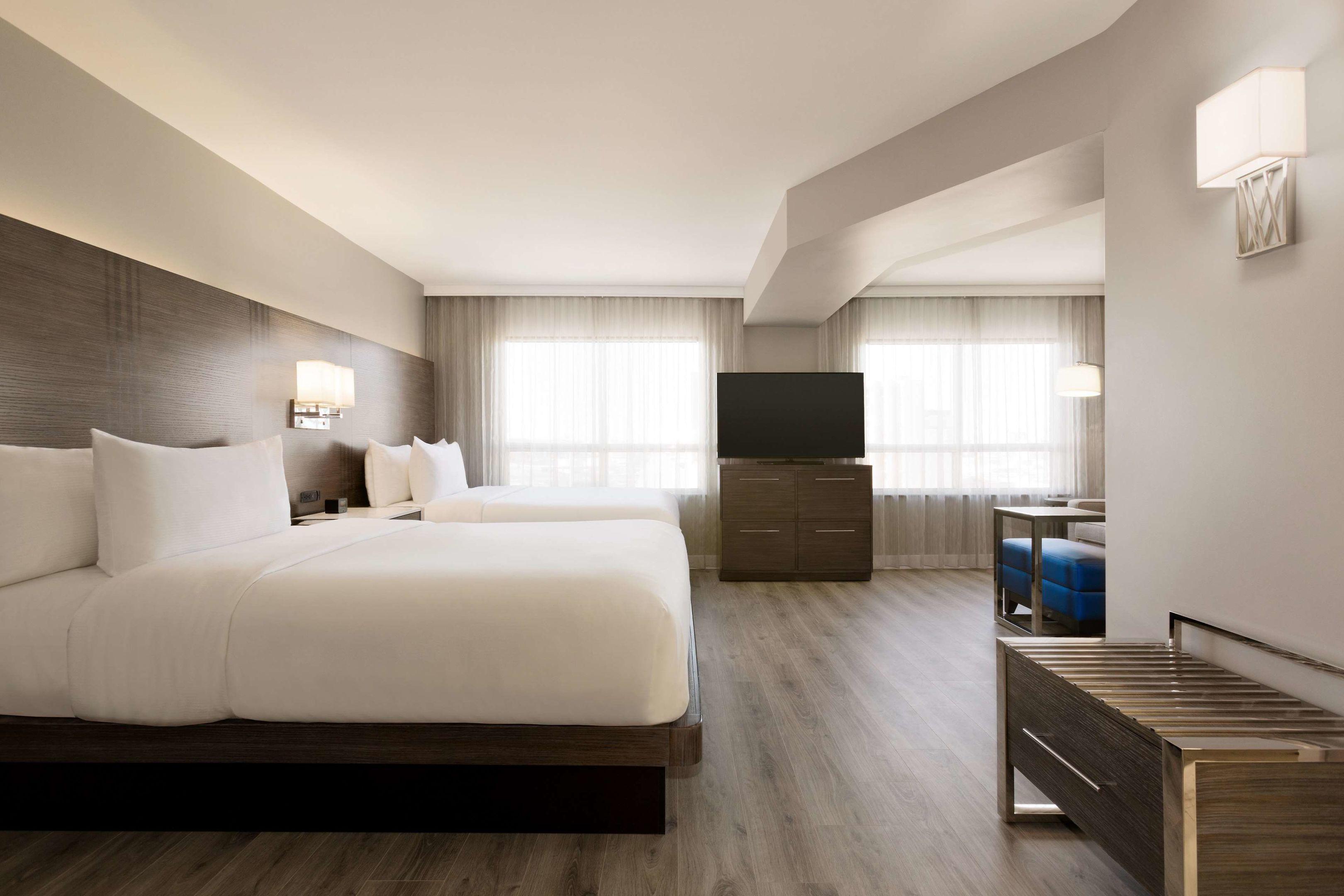 Embassy Suites by Hilton Toronto Airport — photo 5