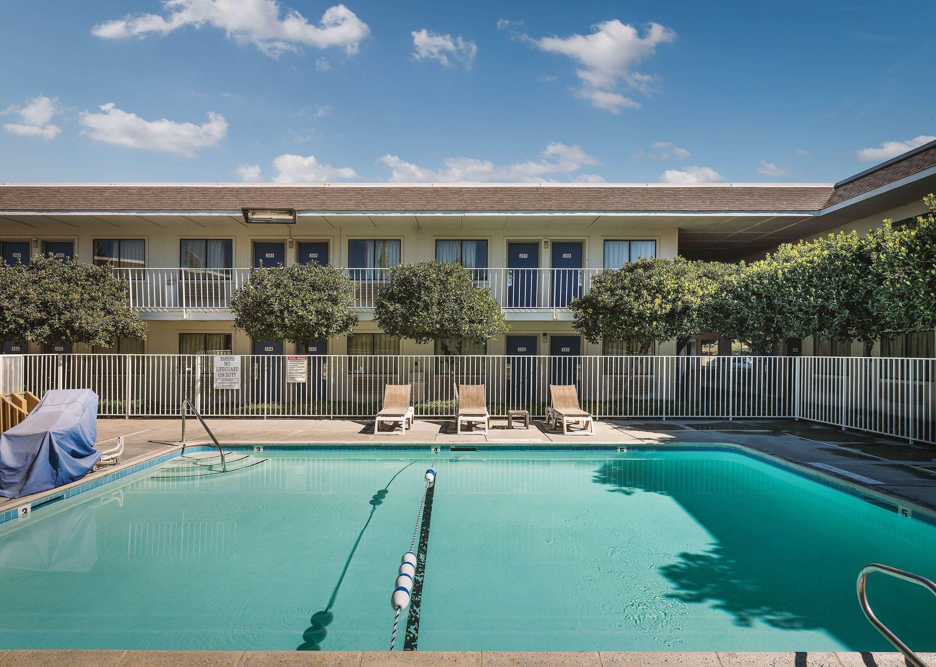 Motel 6 Temecula - Rancho California — photo 4