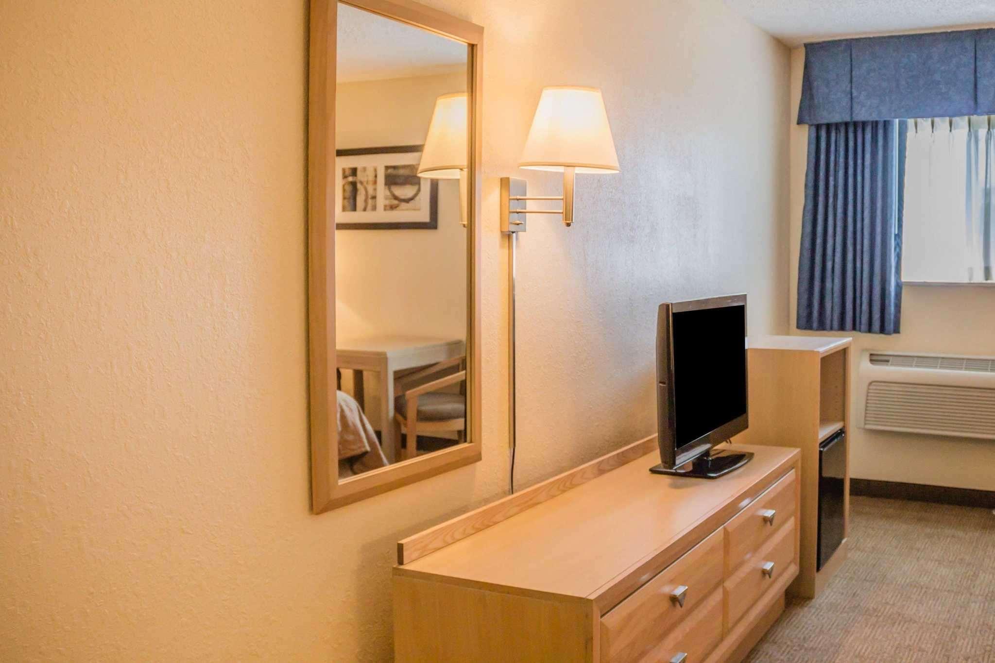 Quality Inn — photo 4
