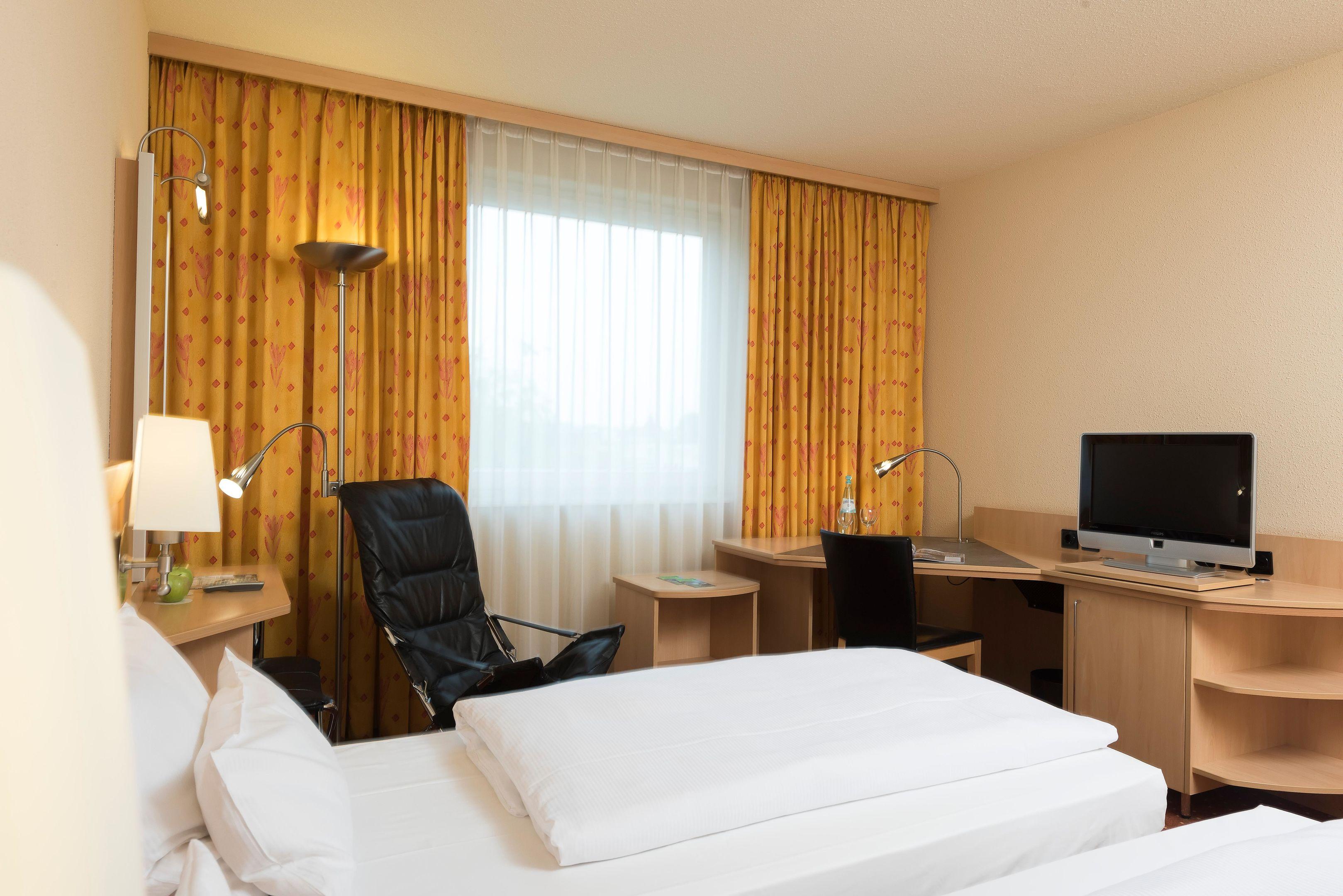 ibis Styles Berlin Treptow — photo 5