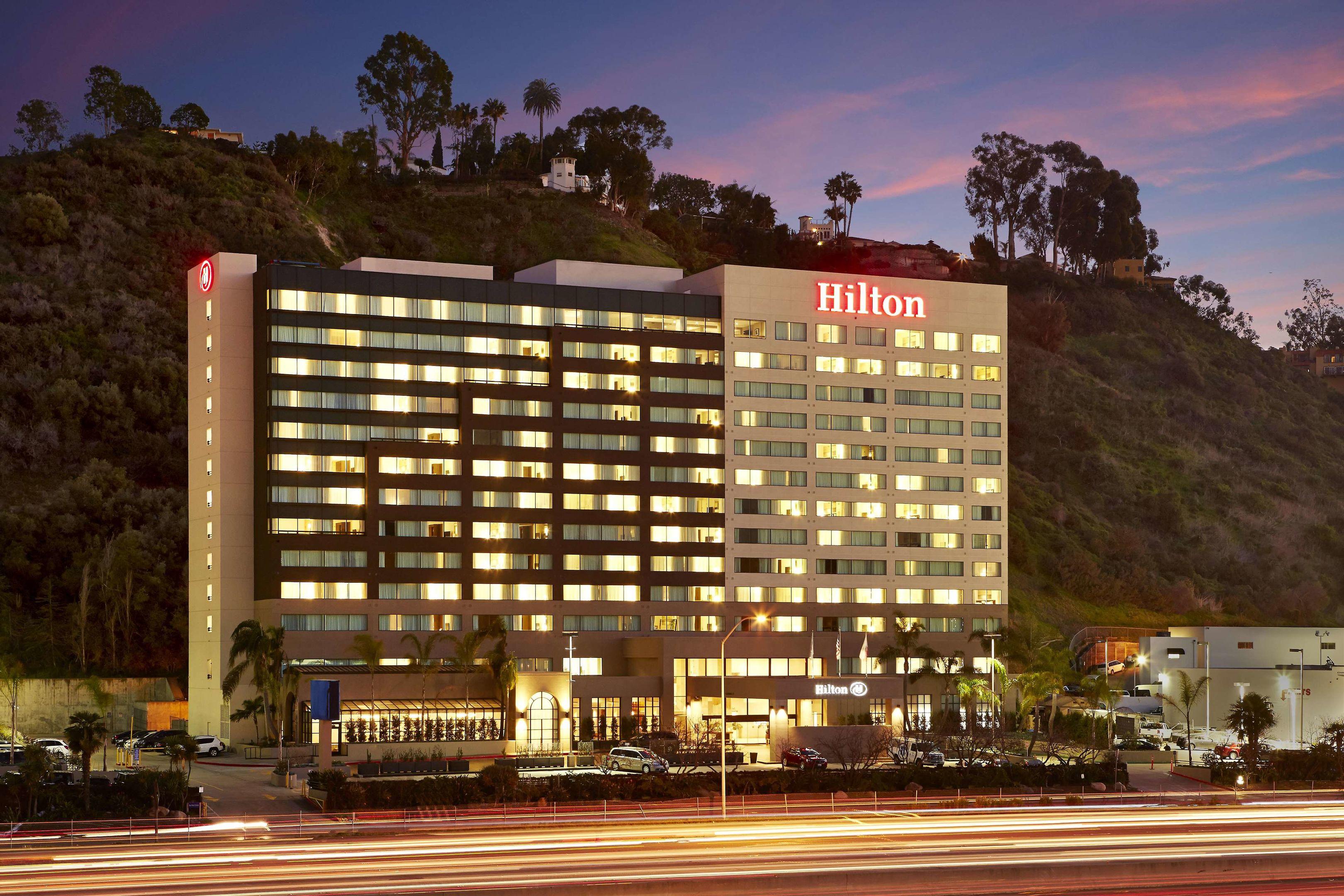 Hilton San Diego Mission Valley — photo 4
