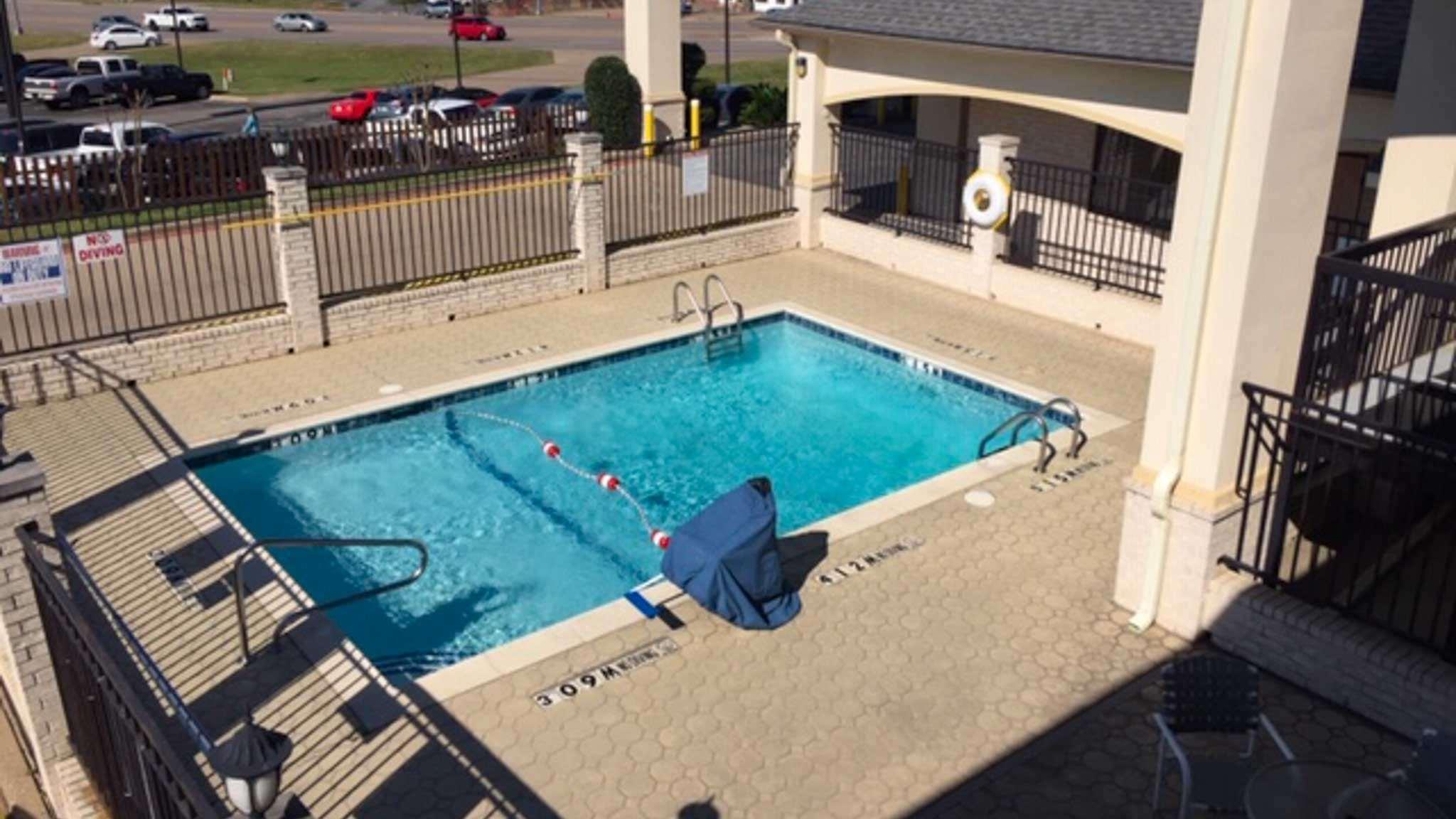 Motel 6 Tyler, TX — photo 4