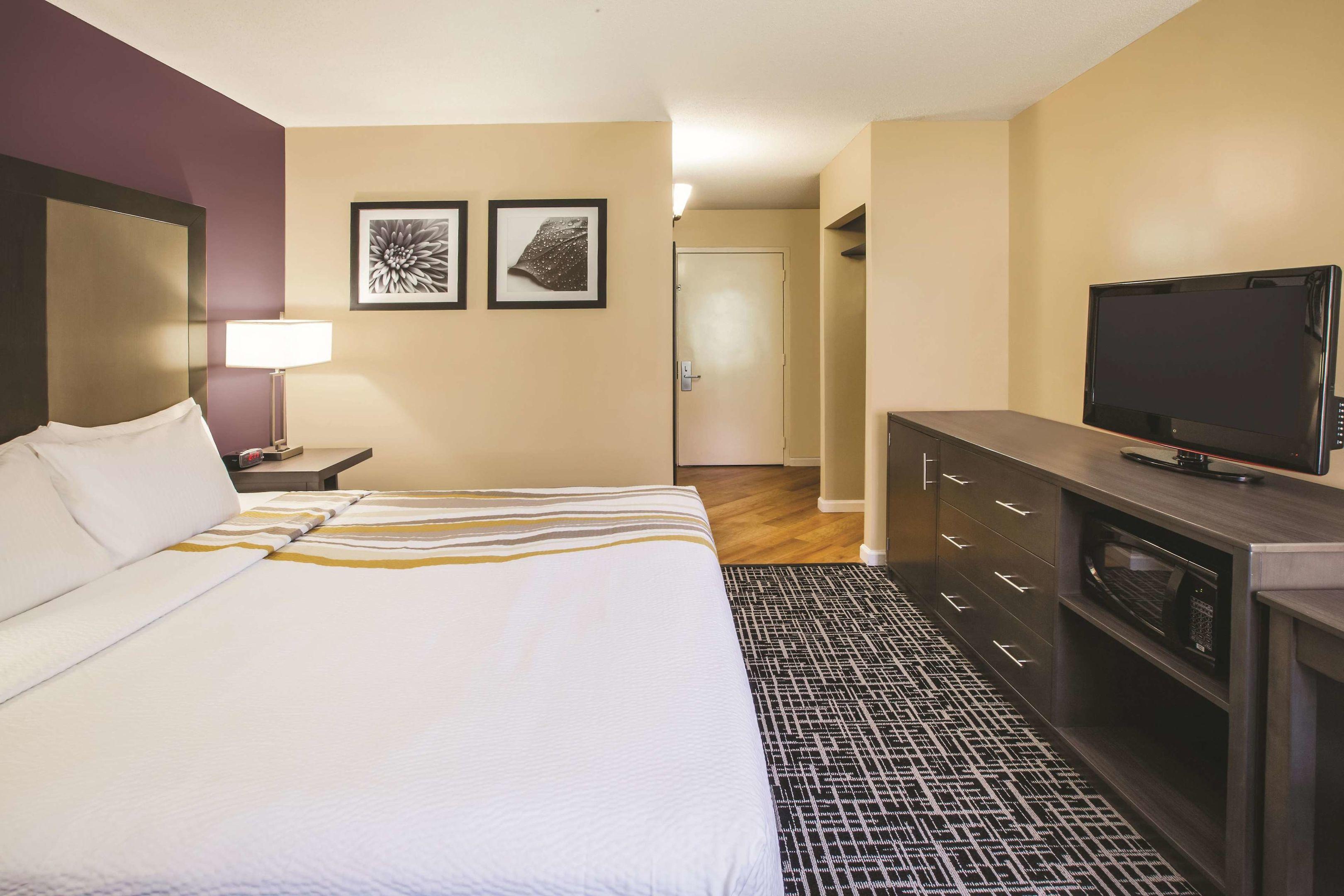 La Quinta Inn by Wyndham Waldorf — photo 5