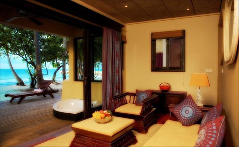 J Resort Alidhoo — photo 4