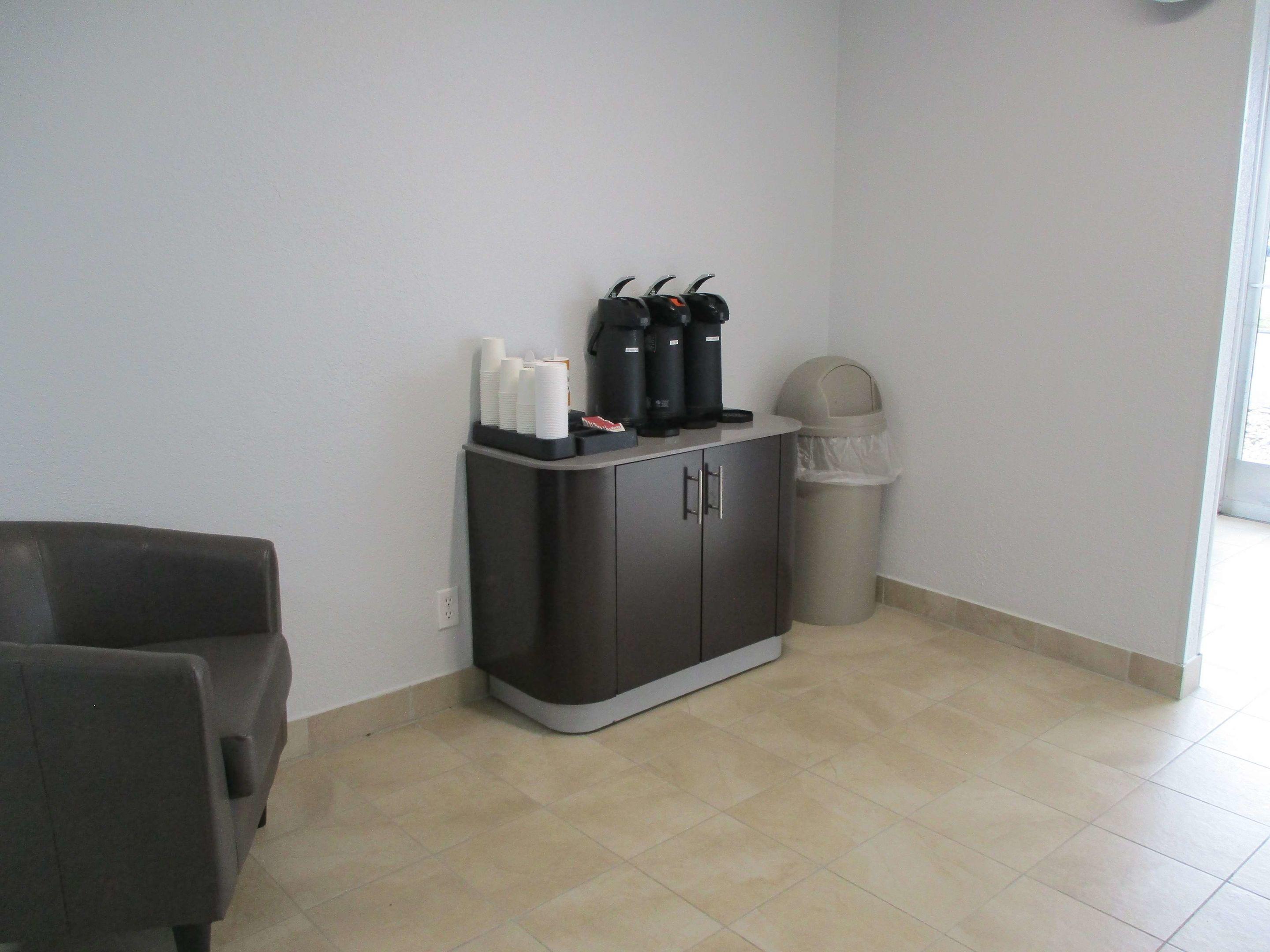 Motel 6 Ft Wayne — photo 4