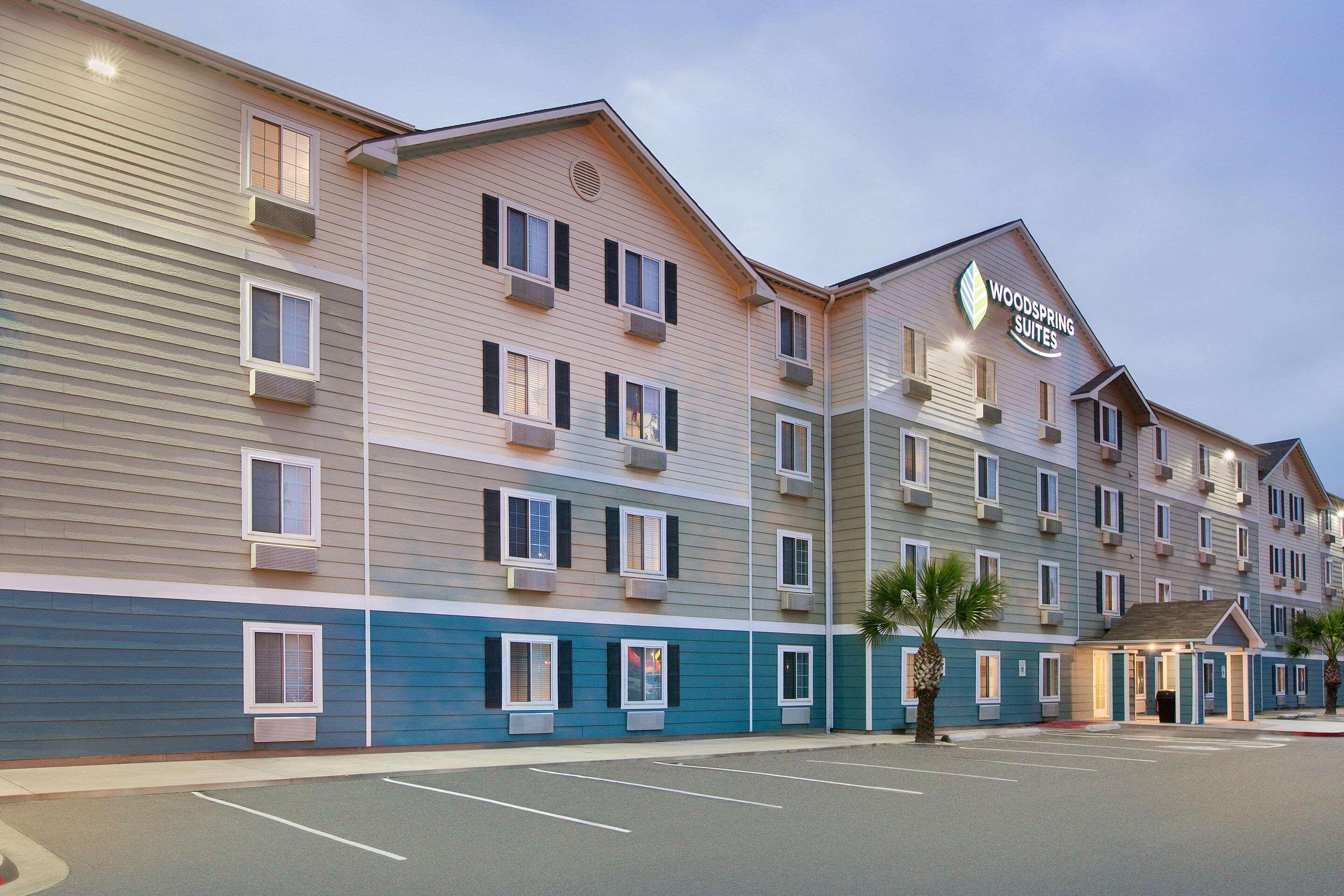 WoodSpring Suites Pharr — photo 4
