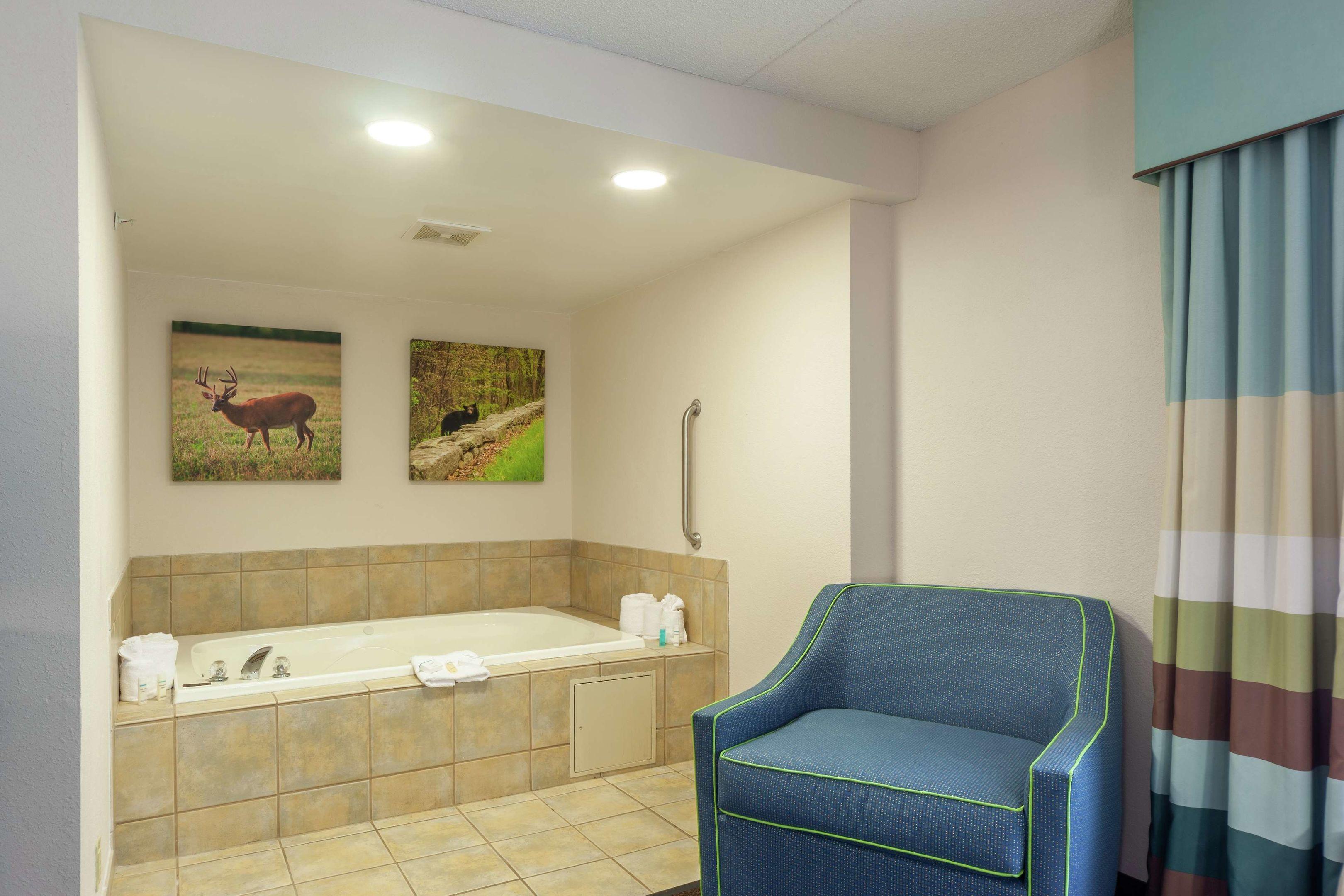 Hampton Inn Front Royal — photo 5