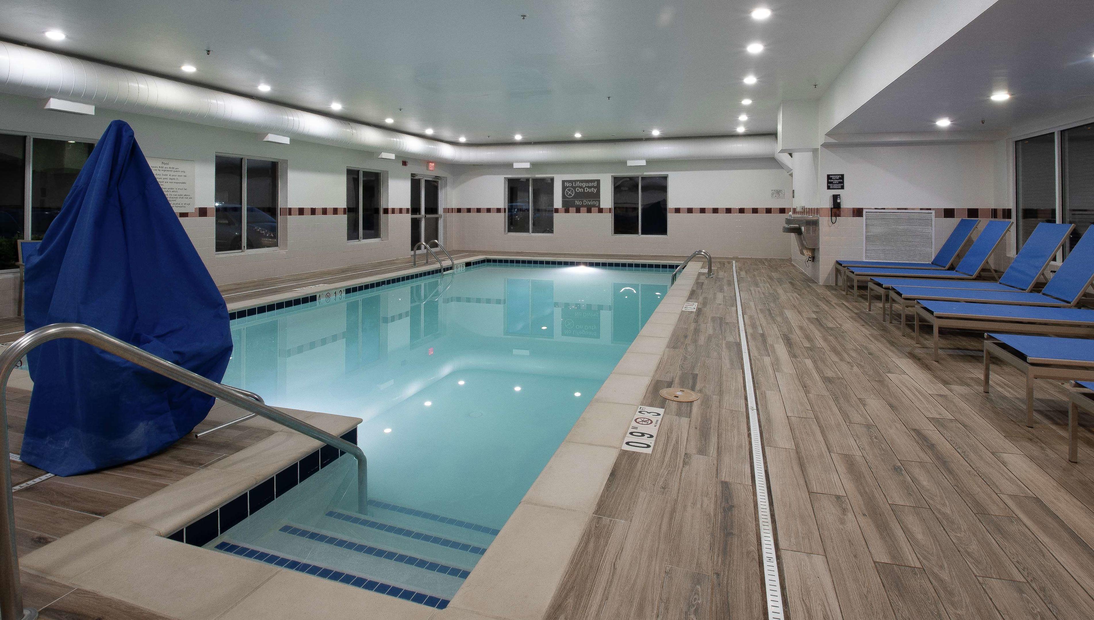 Hampton Inn & Suites Williamsburg/Richmond Rd. — photo 3