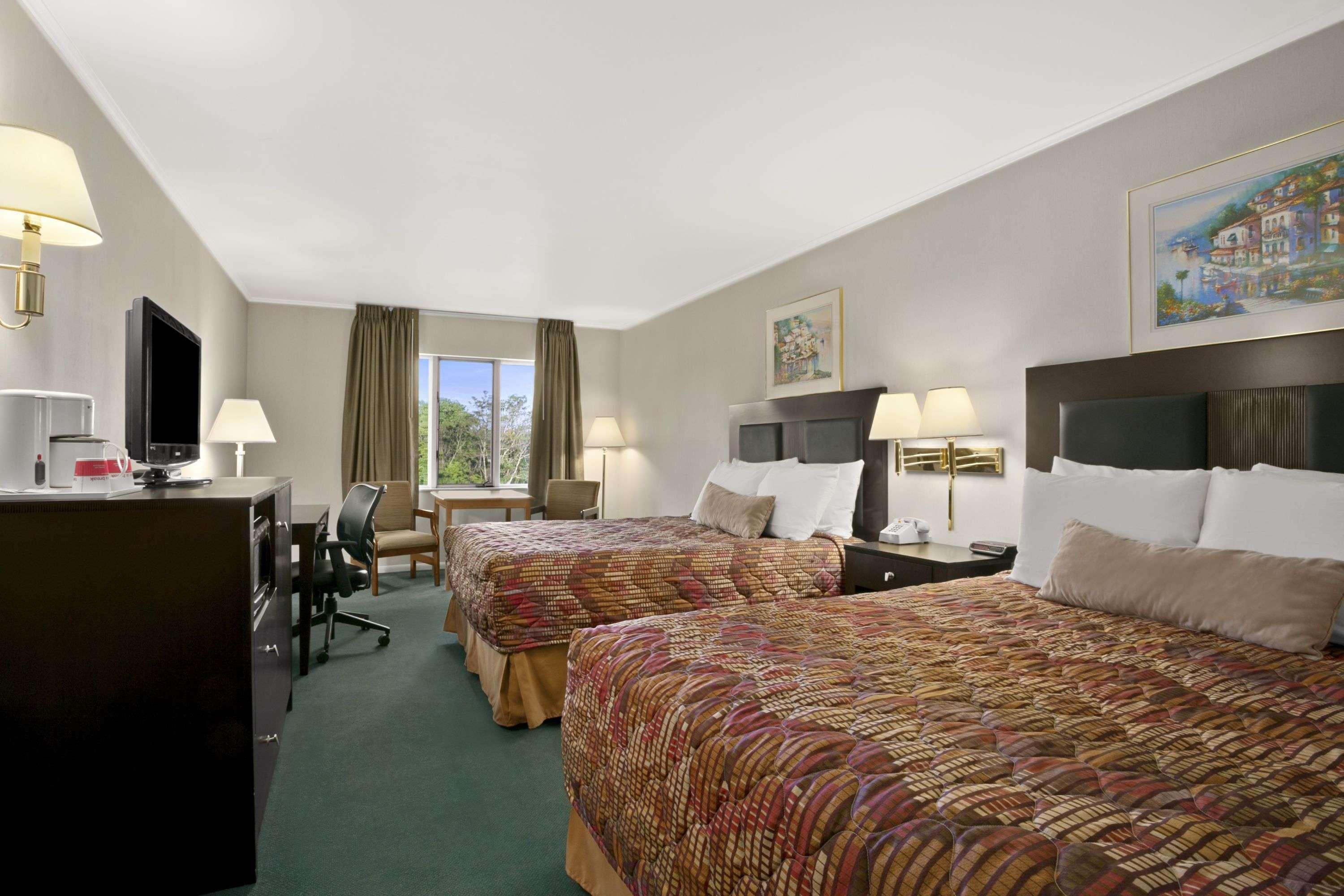 Ramada by Wyndham Washington — photo 5