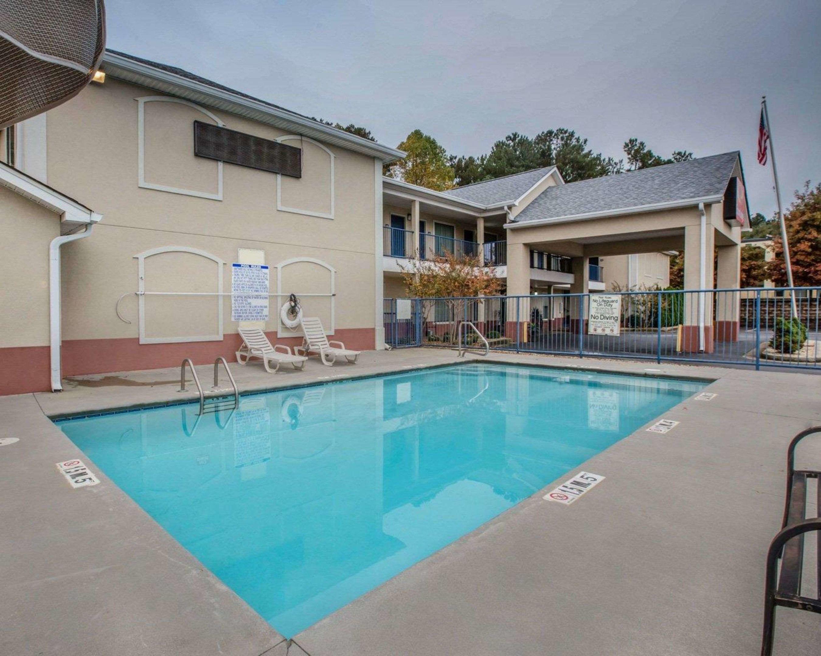 Econo Lodge Villa Rica — photo 4