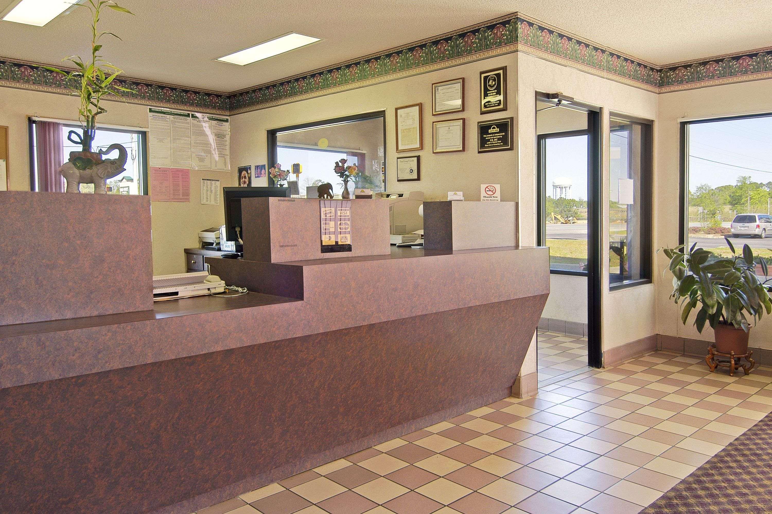 Days Inn Bainbridge — photo 5
