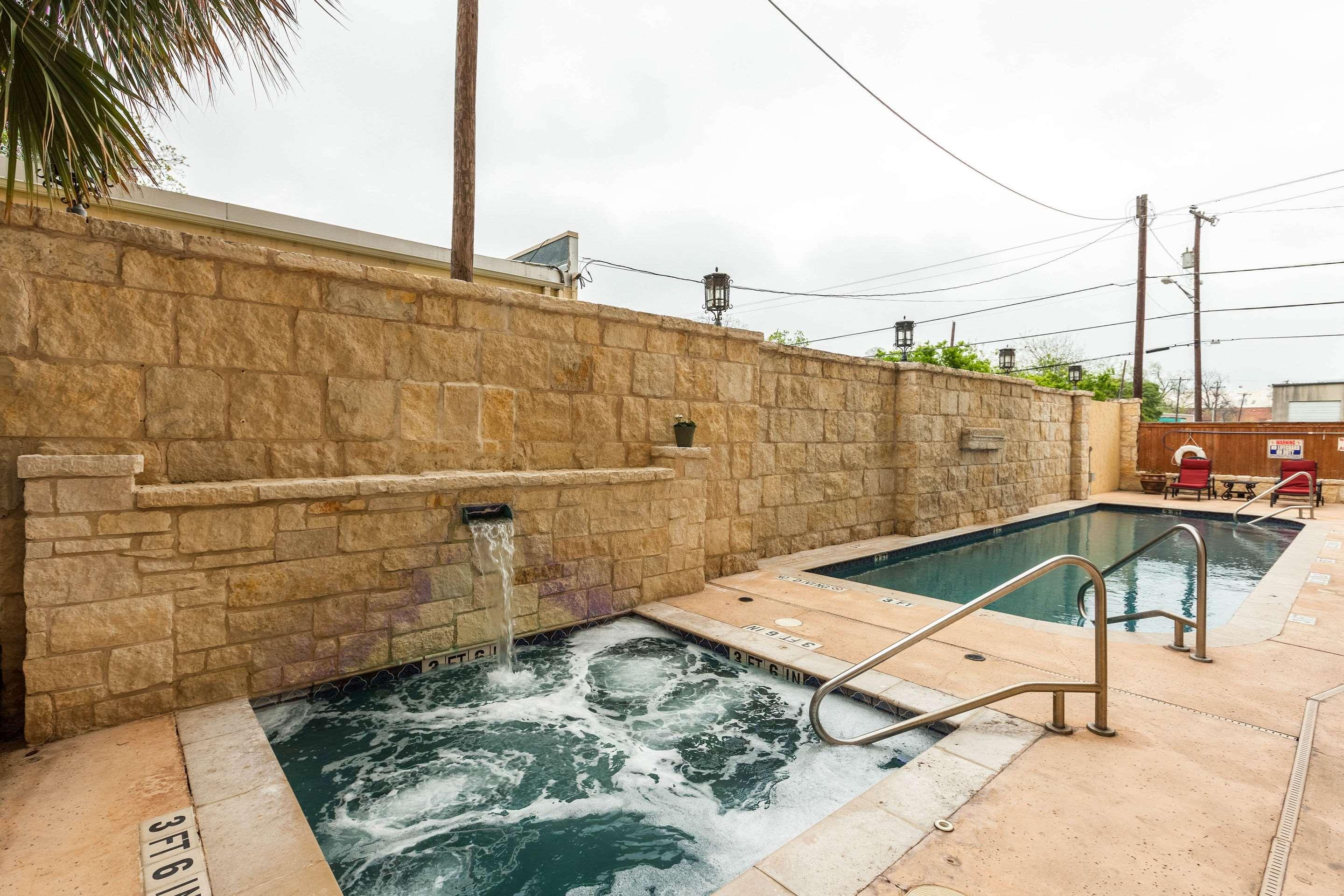 Comfort Suites Alamo/Riverwalk — photo 5