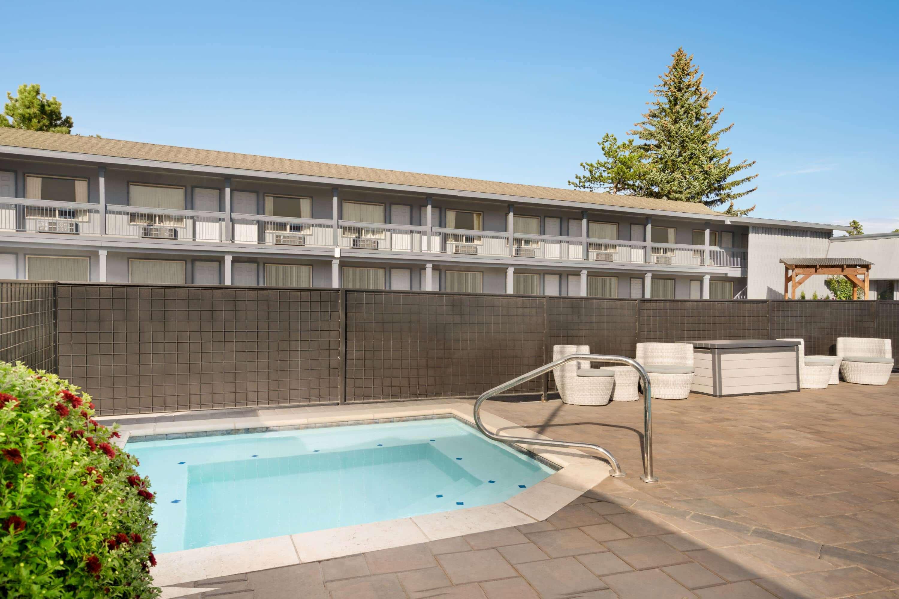 Days Inn Bend — photo 5