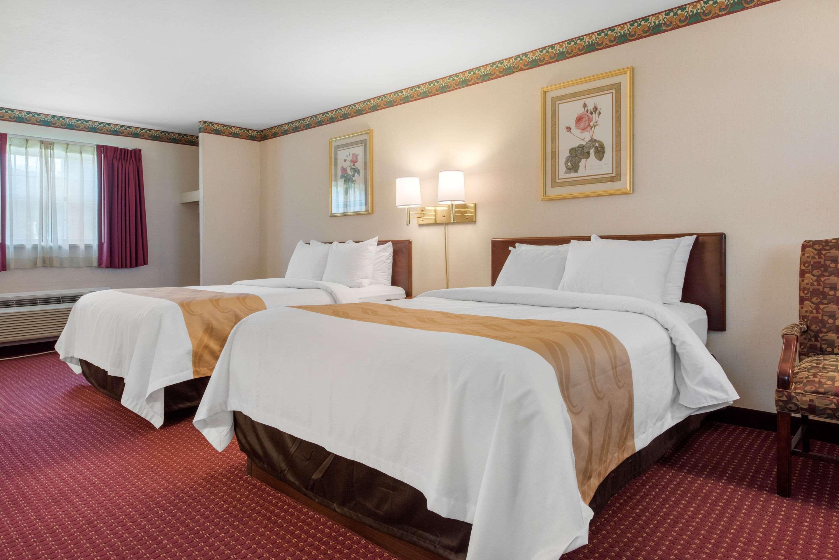 Quality Inn Breeze Manor — photo 5