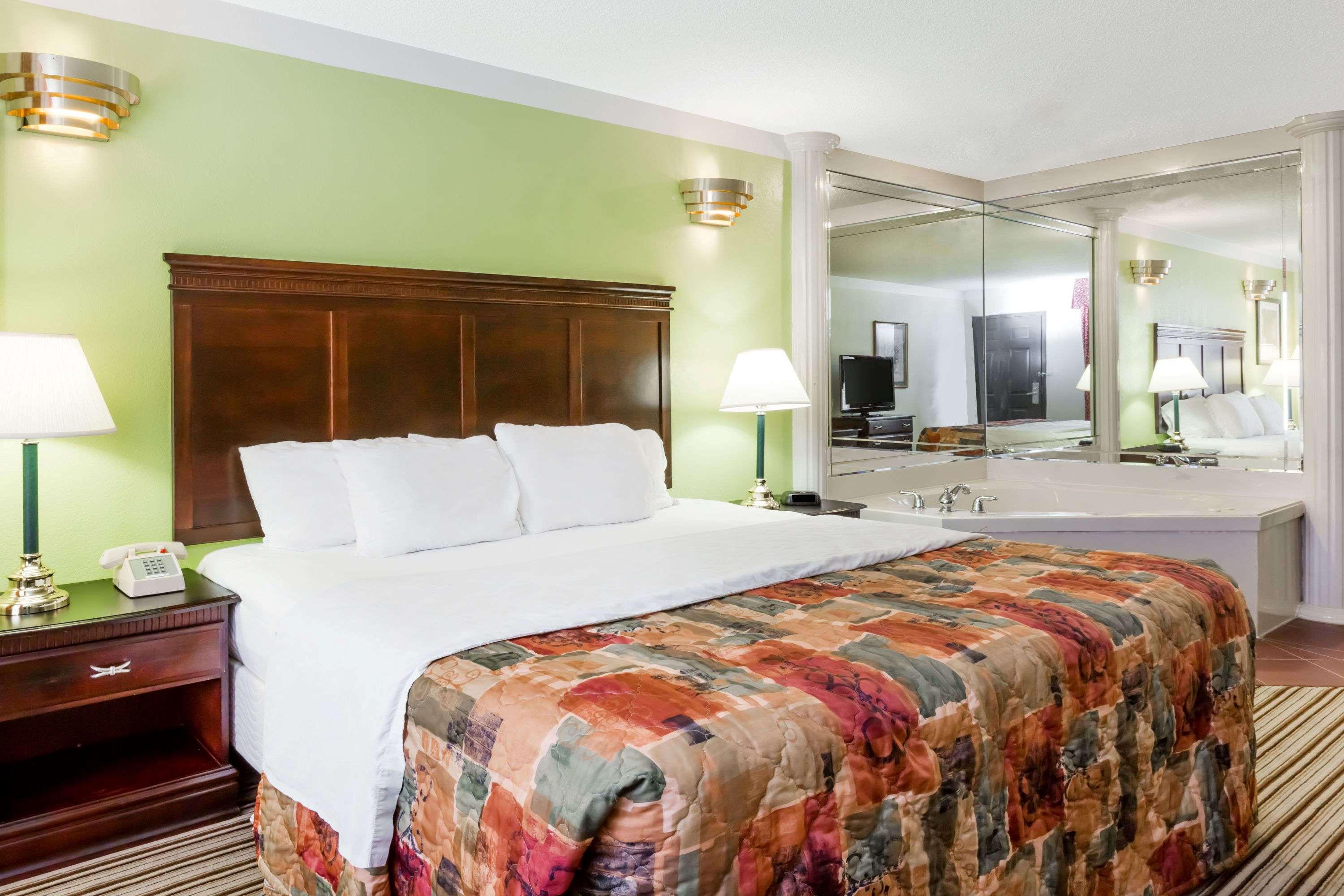 Days Inn - Oneonta — photo 5