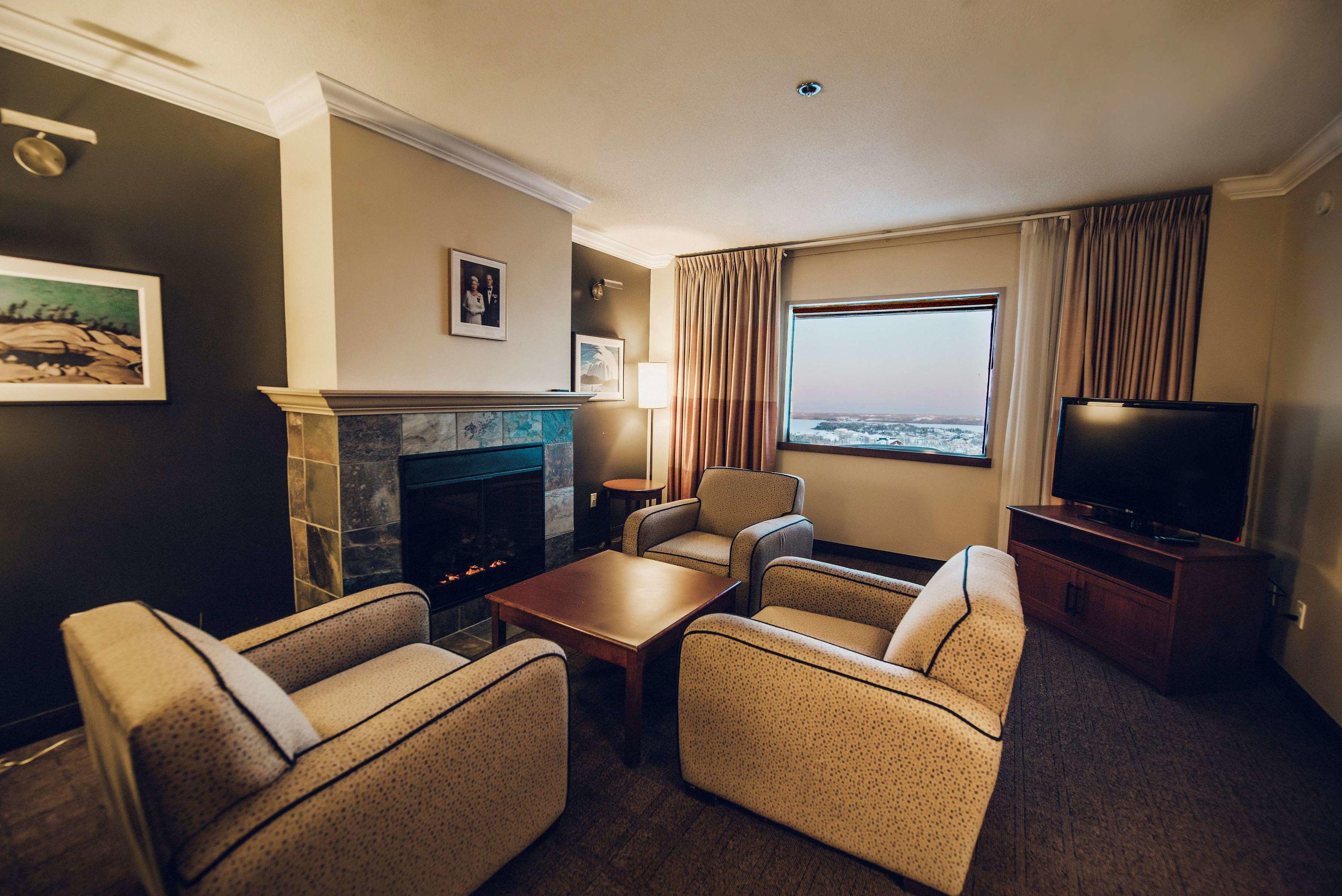 The Explorer Hotel — photo 4