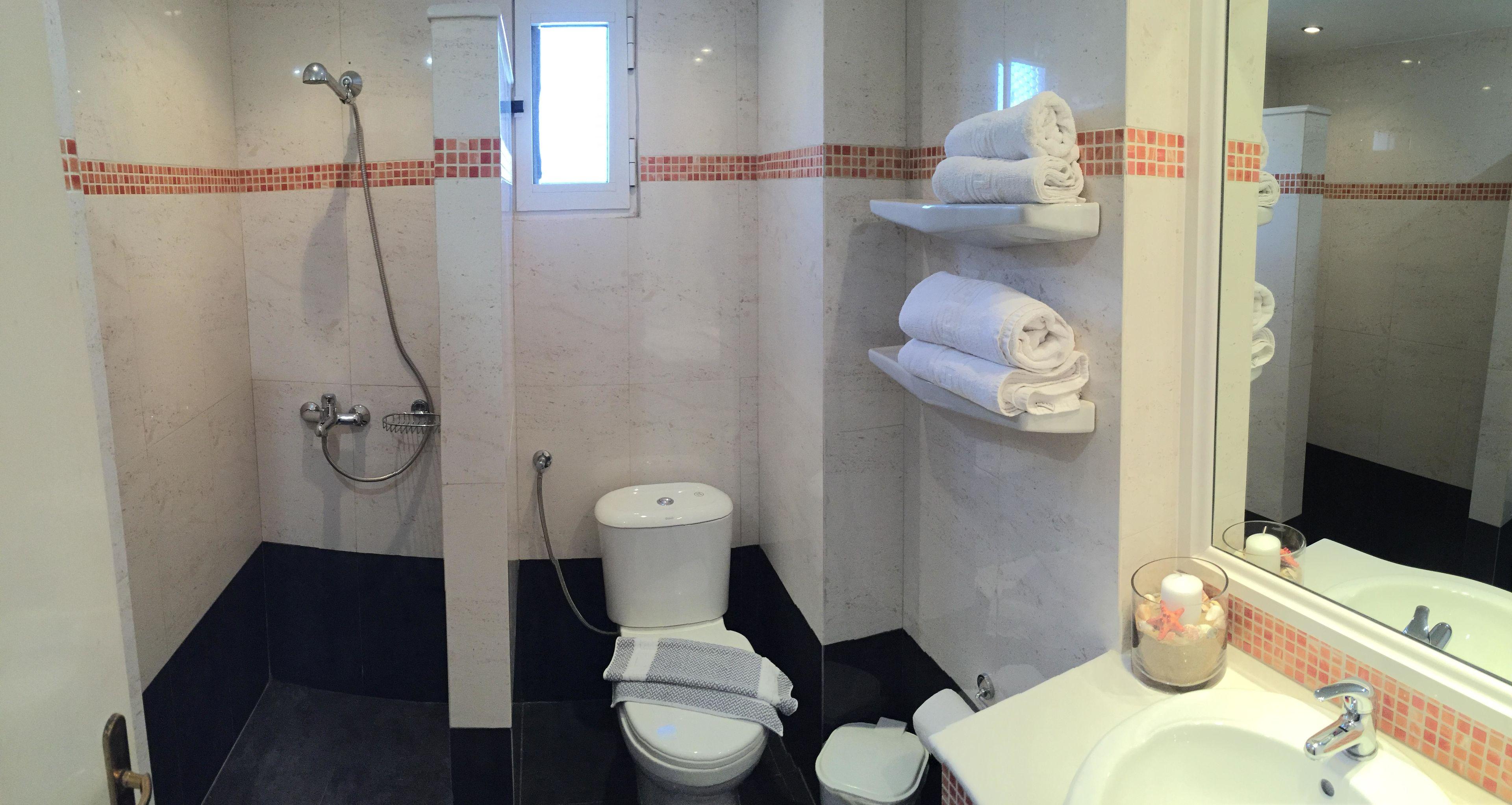 Windmill Apartments — photo 3