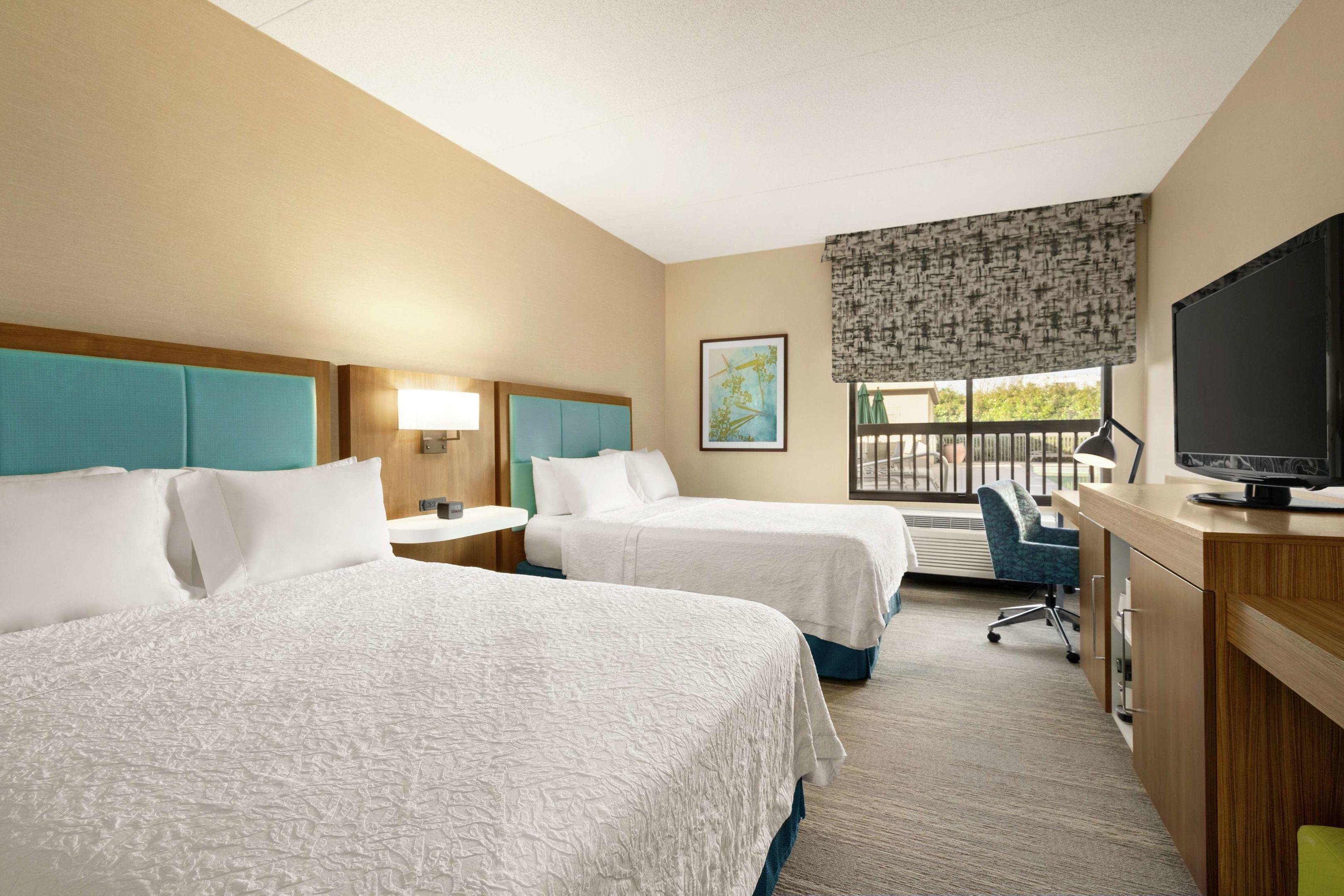 Hampton Inn Portland Airport — photo 4