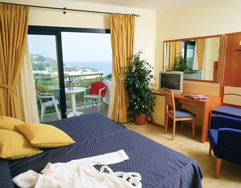 Hotel Garbí — photo 5