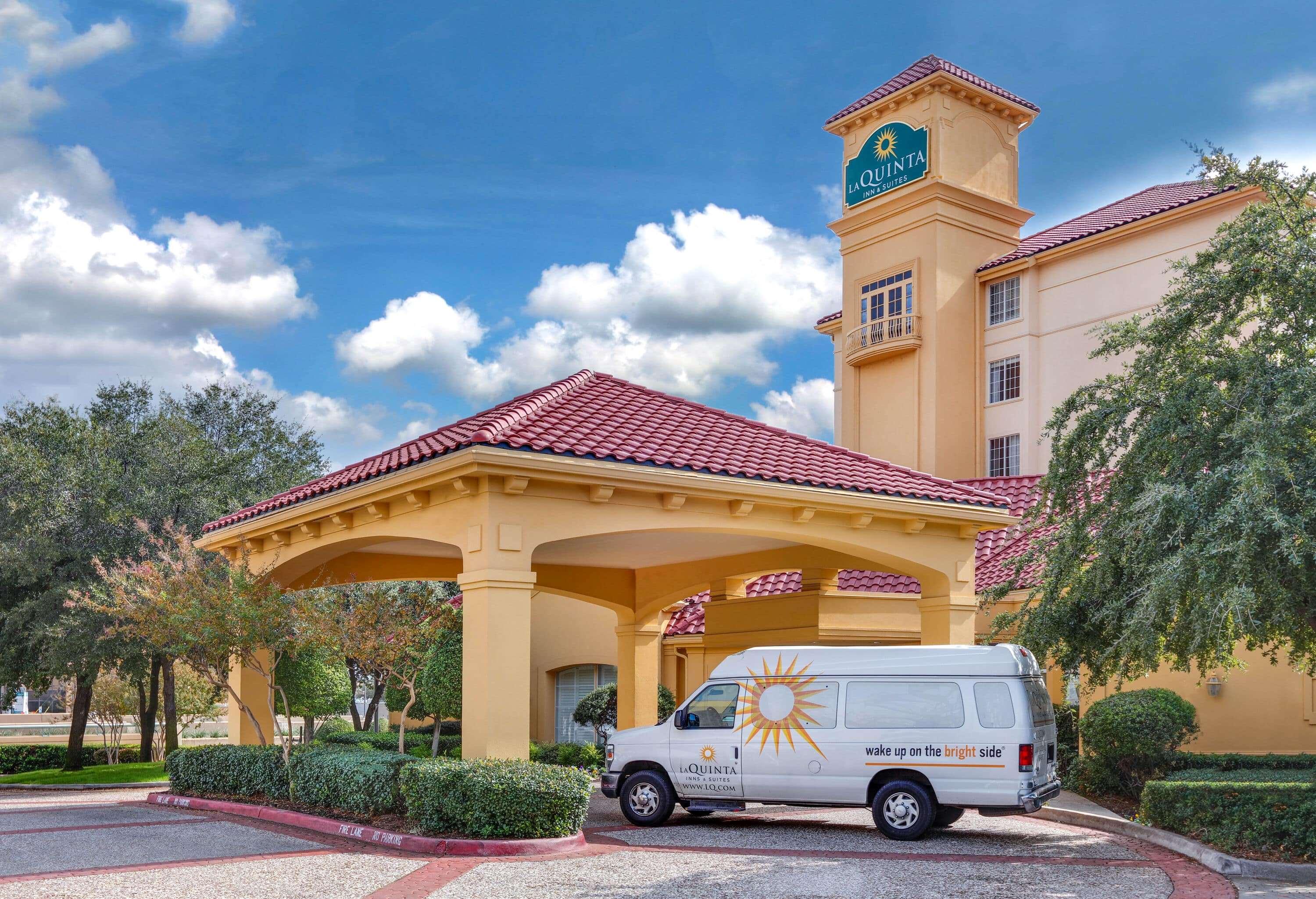 La Quinta Inn & Suites Dallas North Central — photo 4