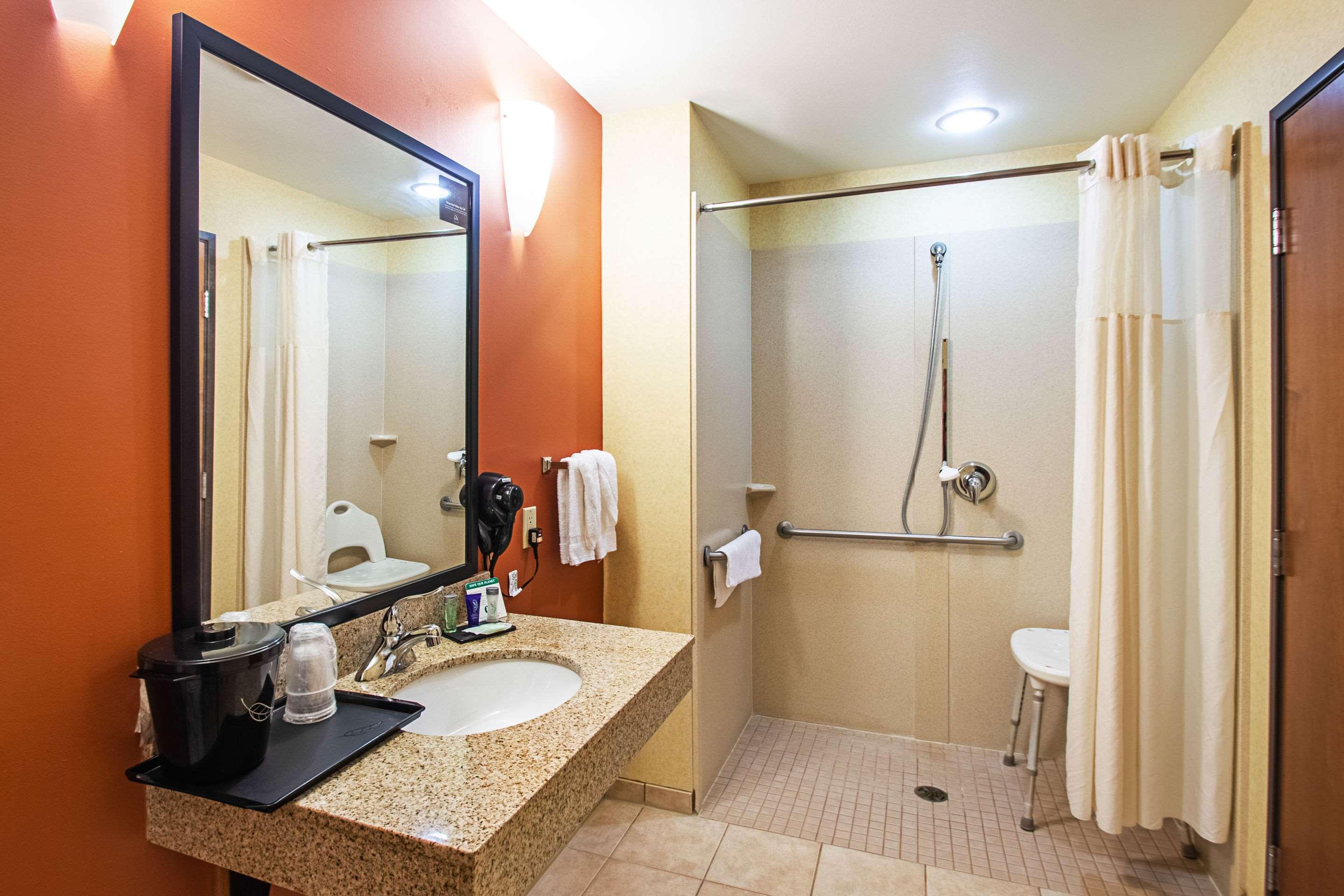 Sleep Inn & Suites — photo 4