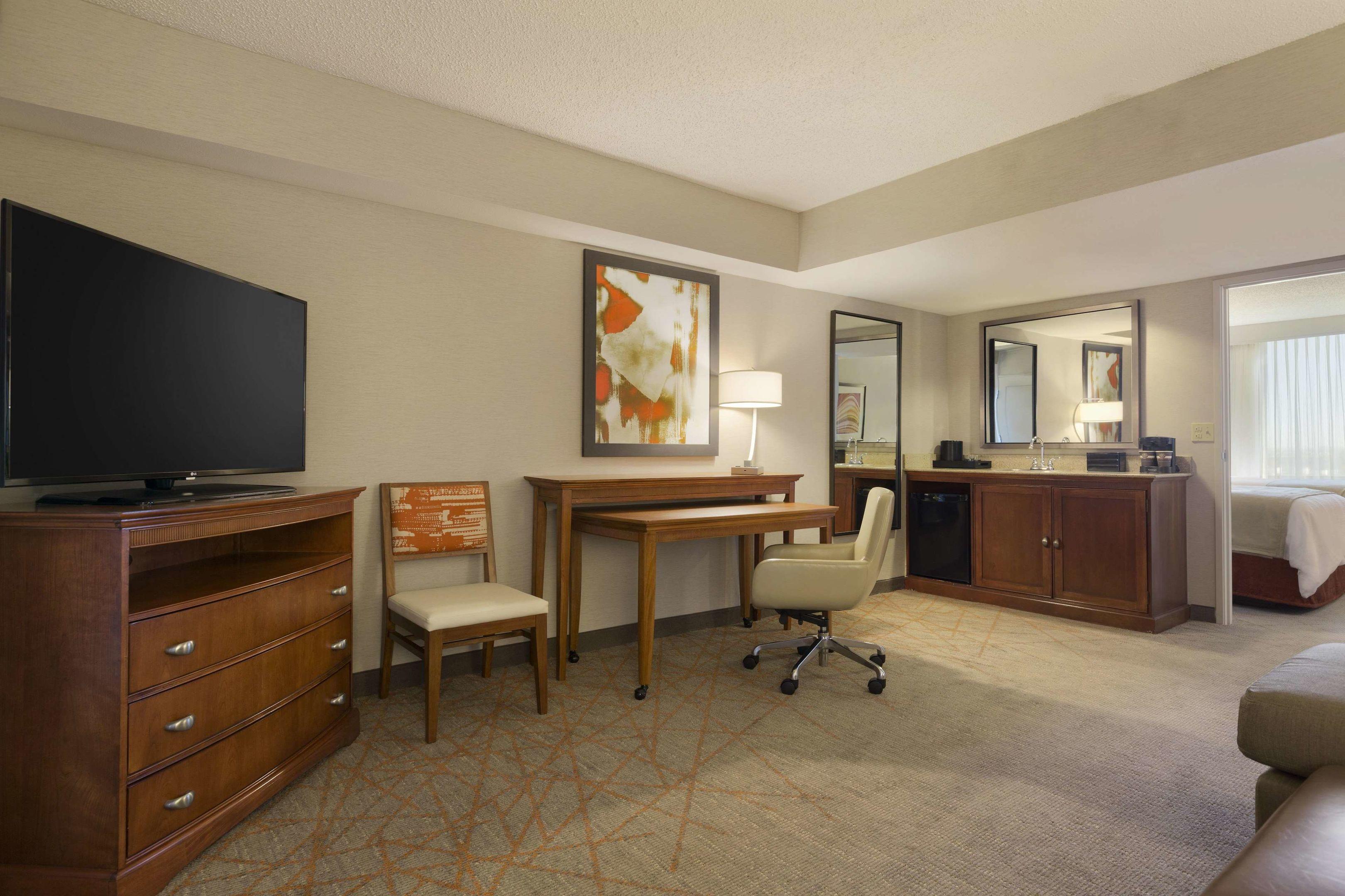 Embassy Suites by Hilton Hotel El Paso — photo 5