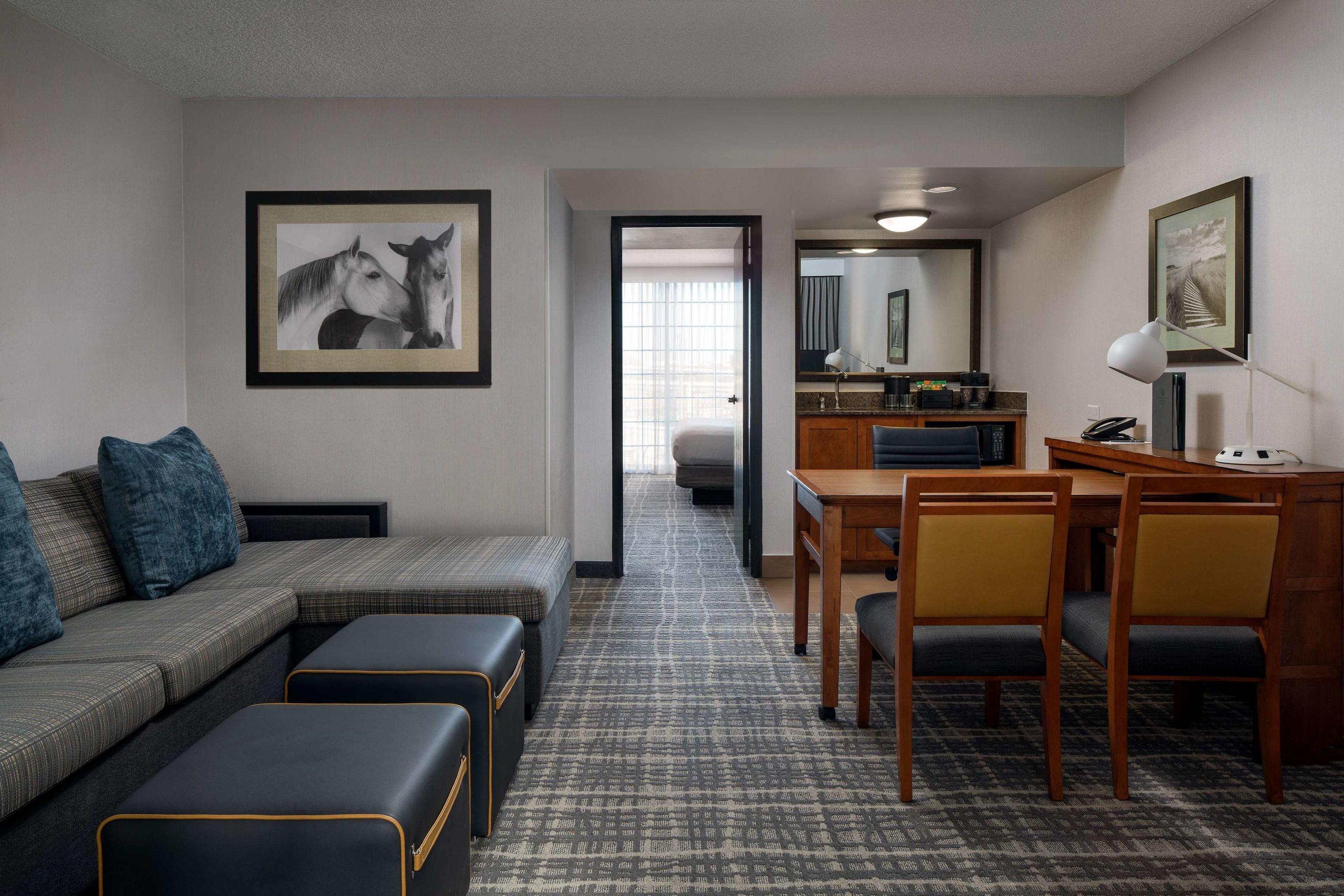 Embassy Suites Austin Central — photo 4
