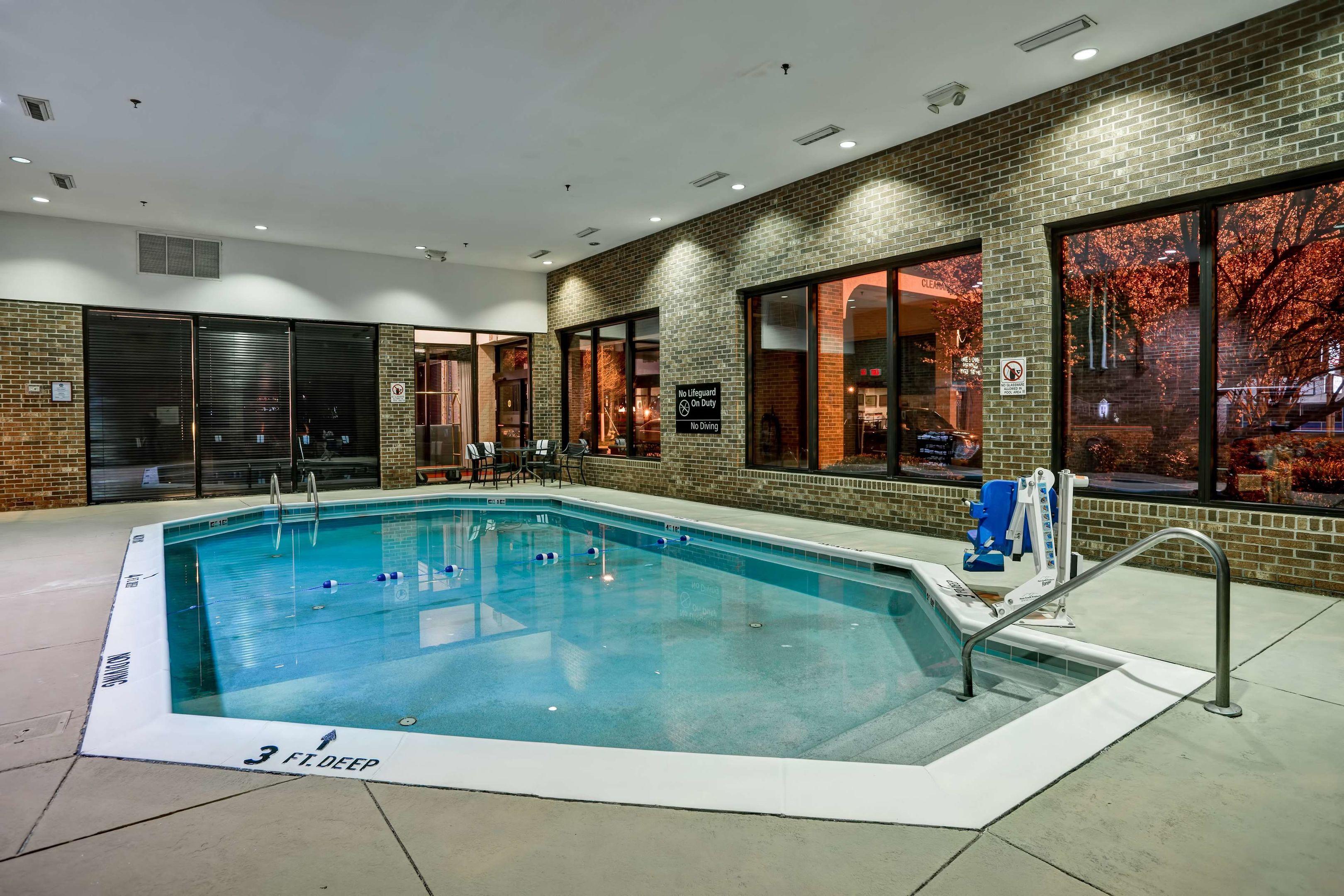 Hampton Inn Norfolk Naval Base — photo 4
