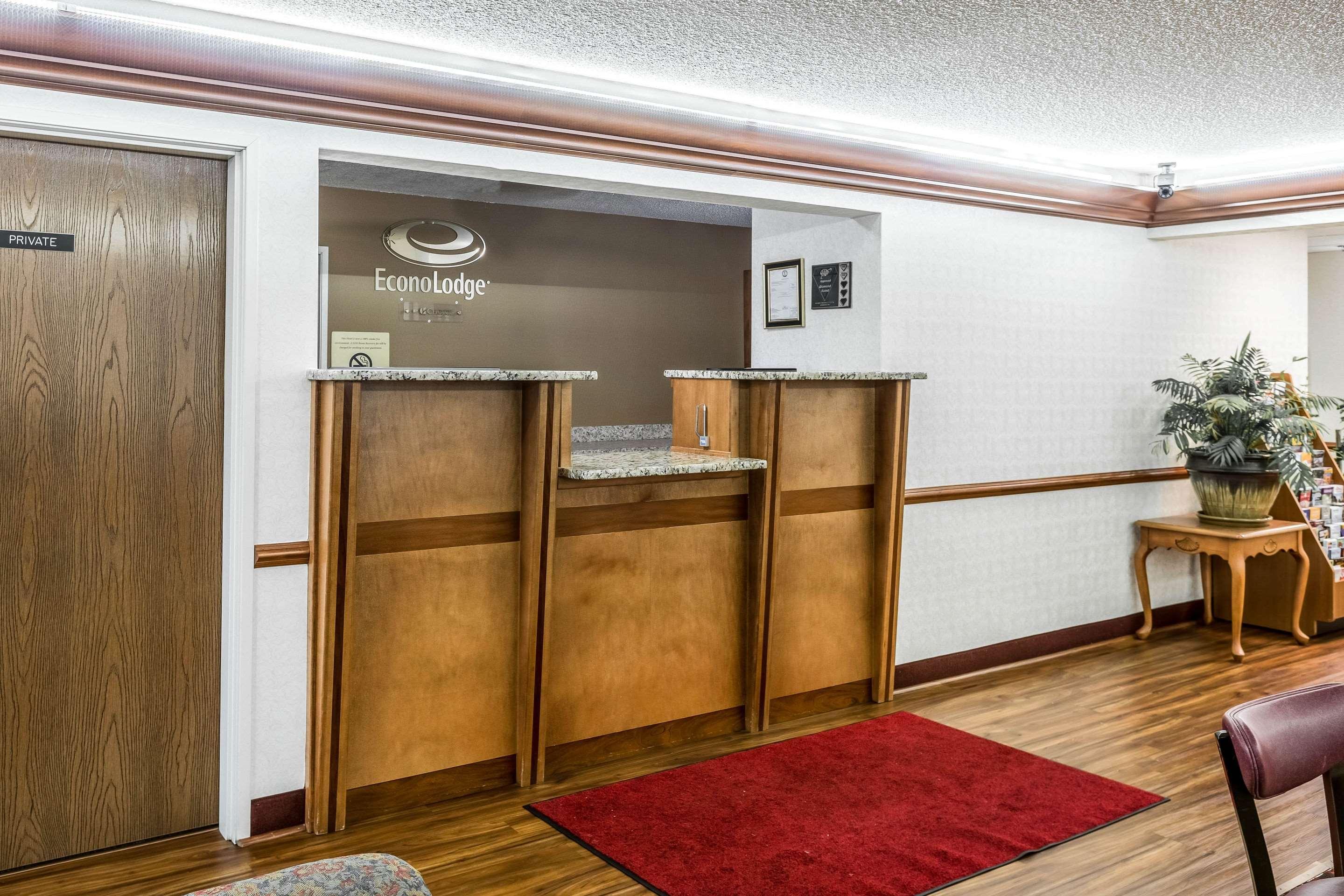 Econo Lodge Shelbyville — photo 3