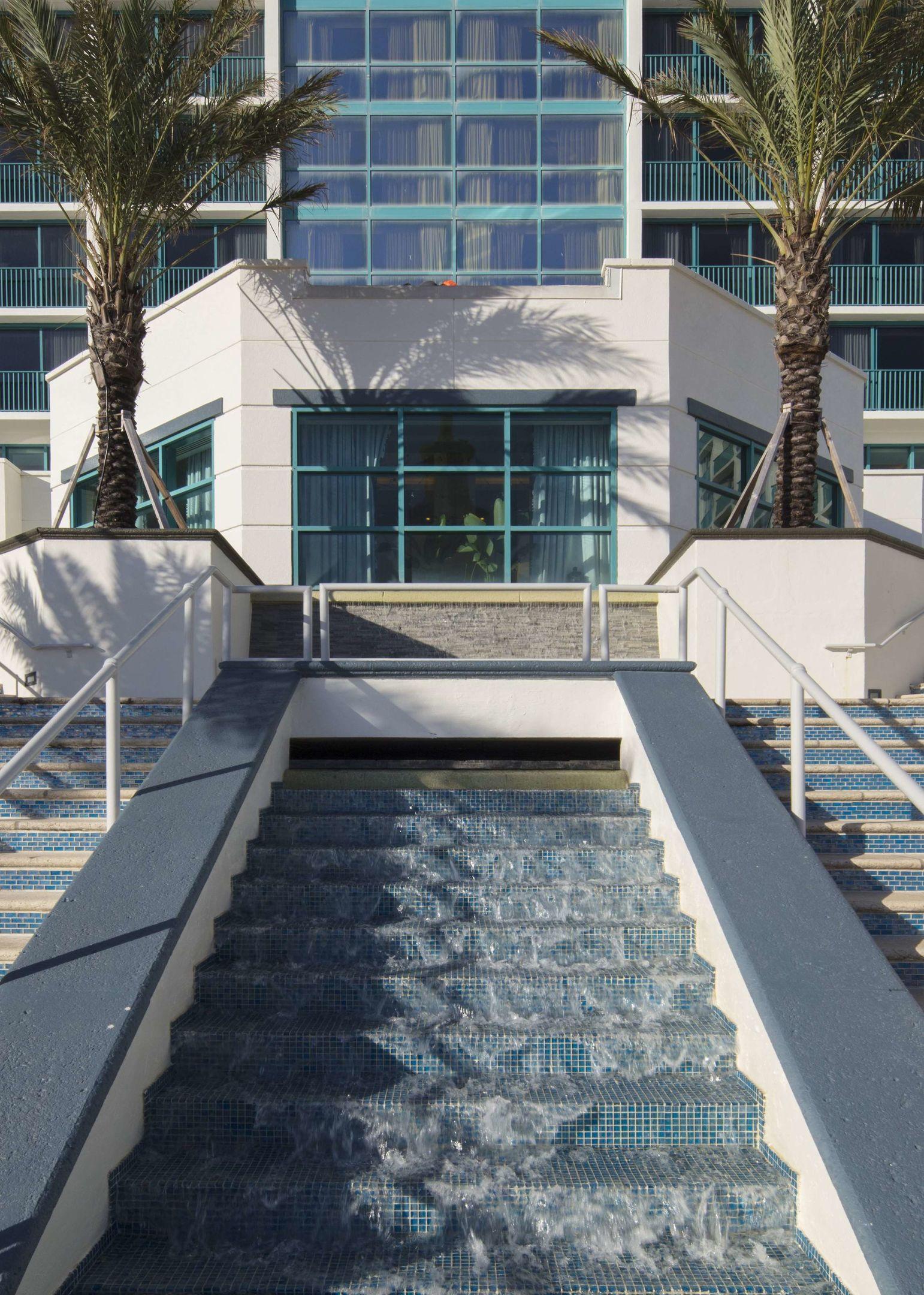 Hilton Daytona Beach Oceanfront Resort — photo 4