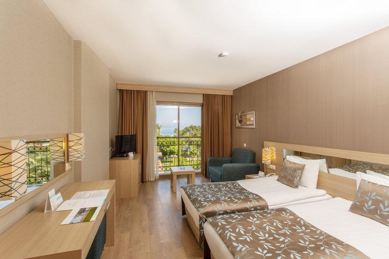 Lucida Beach Hotel — photo 4