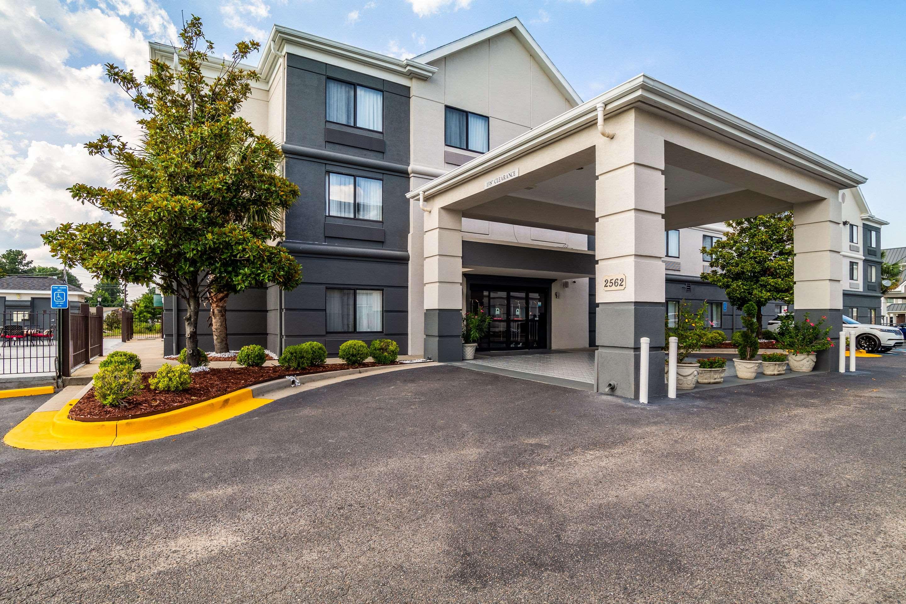 Quality Inn & Suites — photo 5