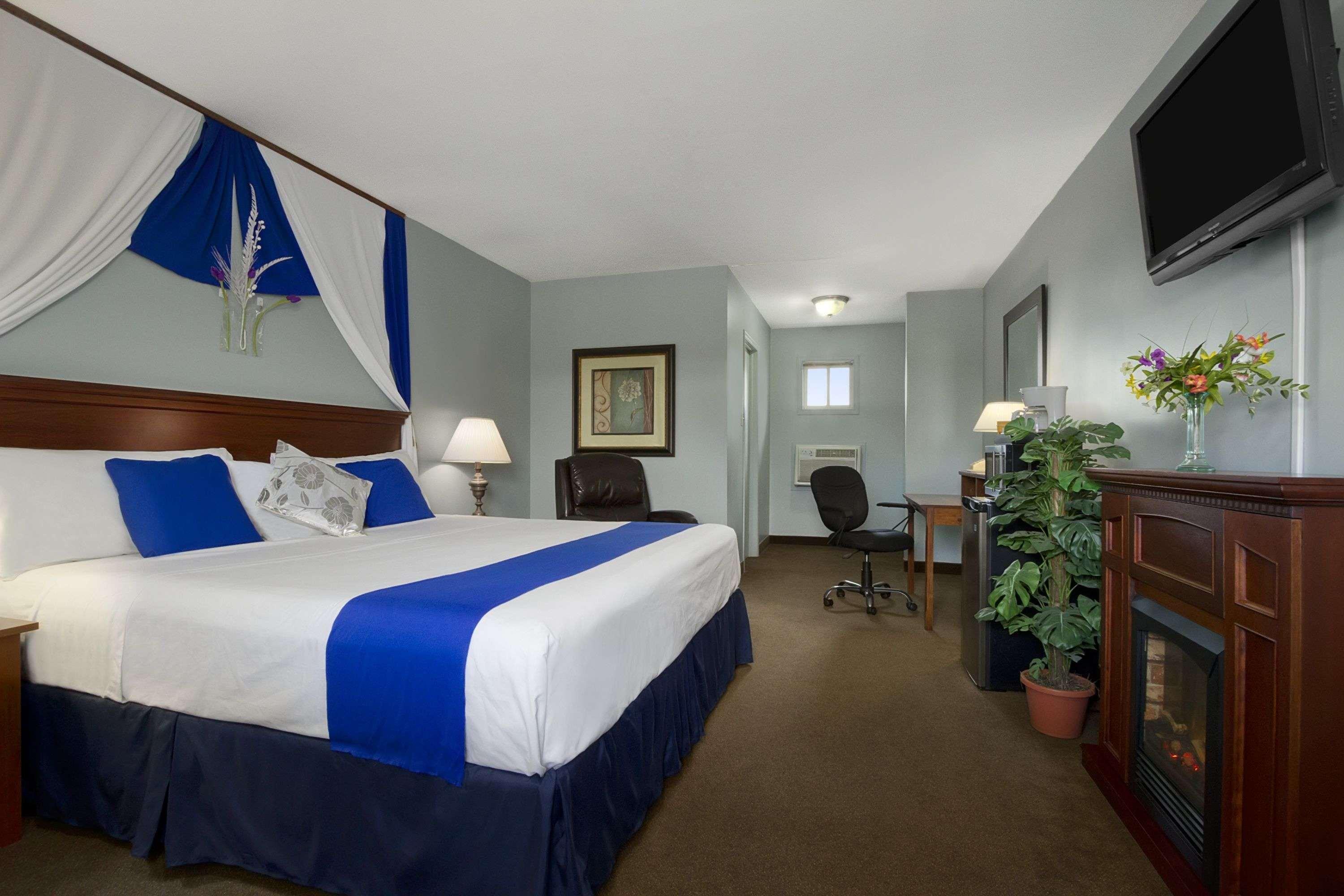 Knights Inn Lindsay — photo 4