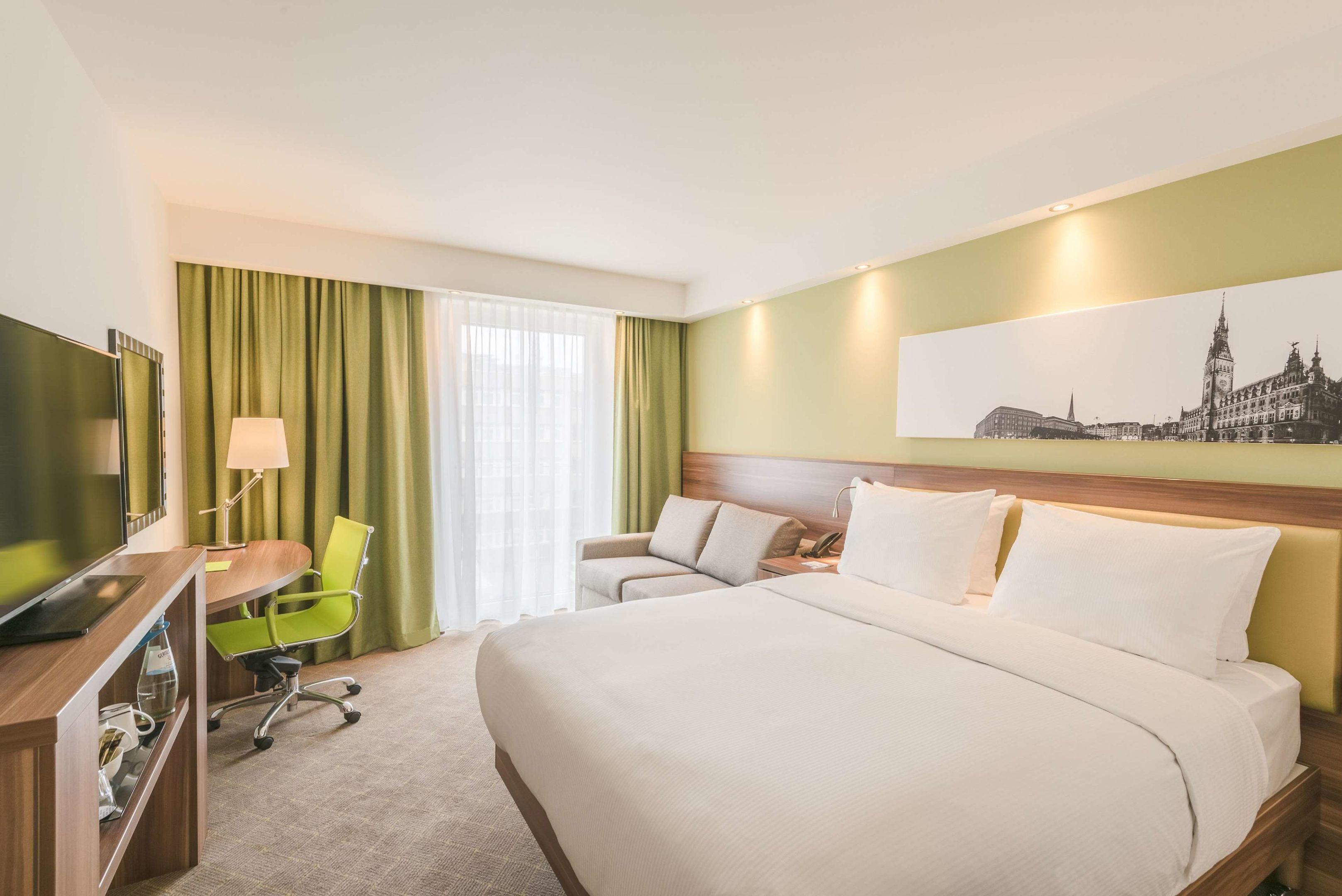 Hampton by Hilton Hamburg City Centre — photo 4