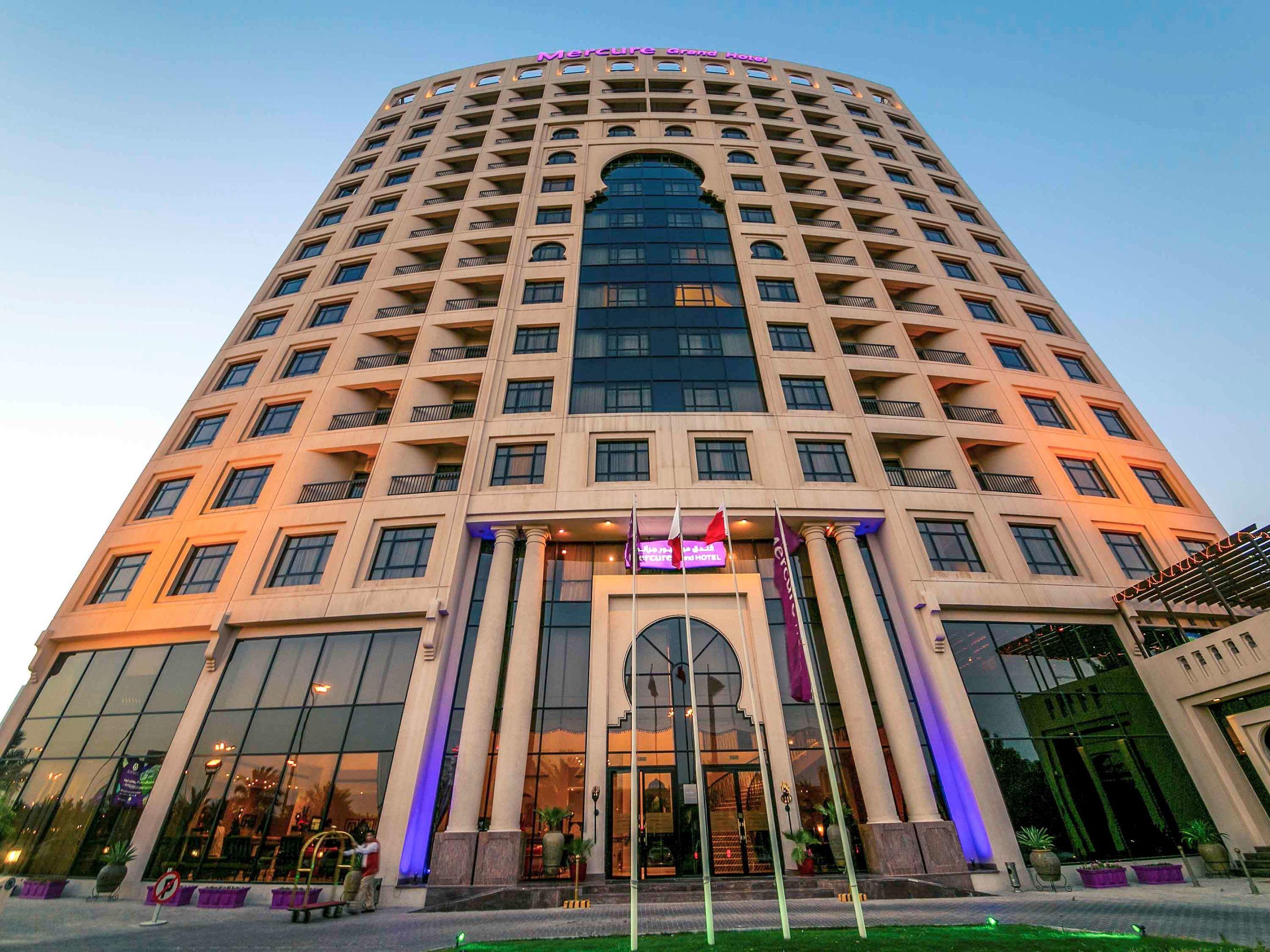 Mercure Grand Hotel Seef / All Suites — photo 4