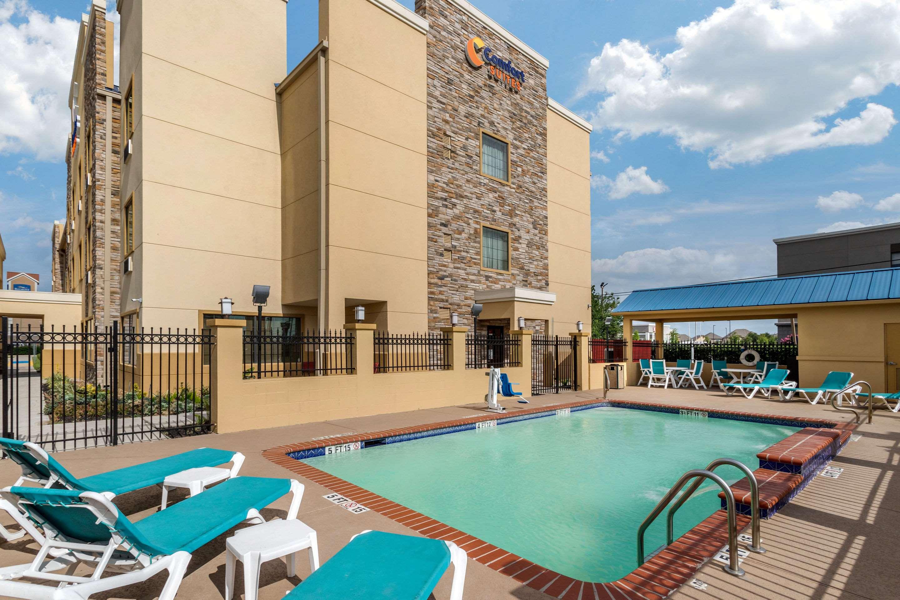 Comfort Suites Baytown — photo 5