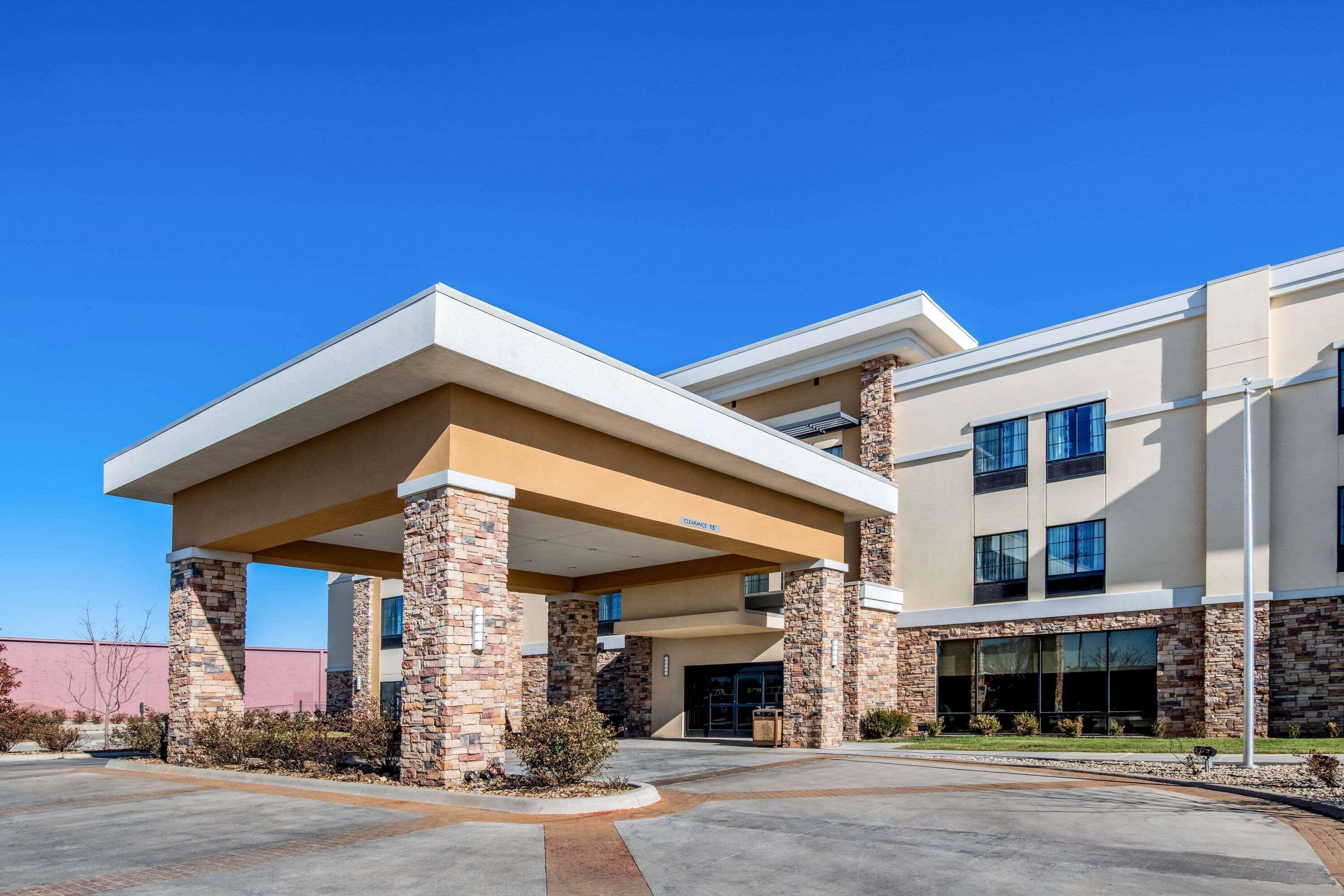 La Quinta Inn & Suites Pampa — photo 3