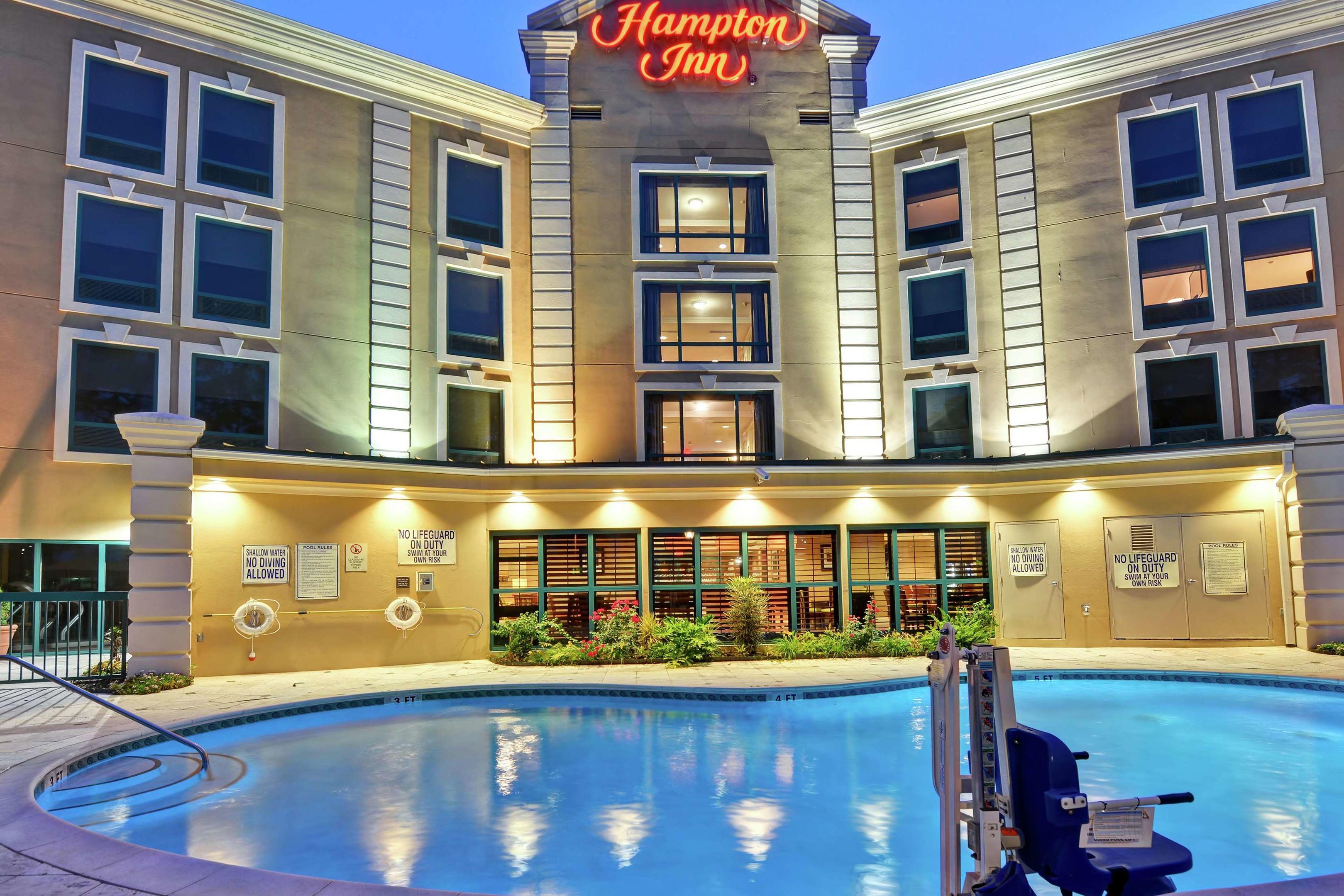 Hampton Inn Charleston North — photo 3
